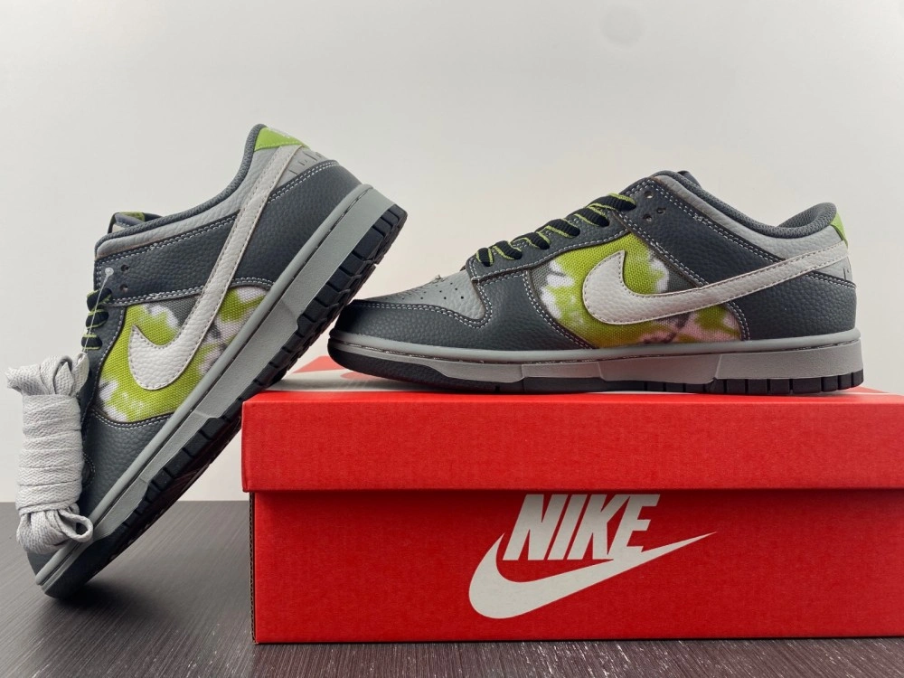 HUF X SB Dunk Low Friends and Family FD8775- NewStyle 327