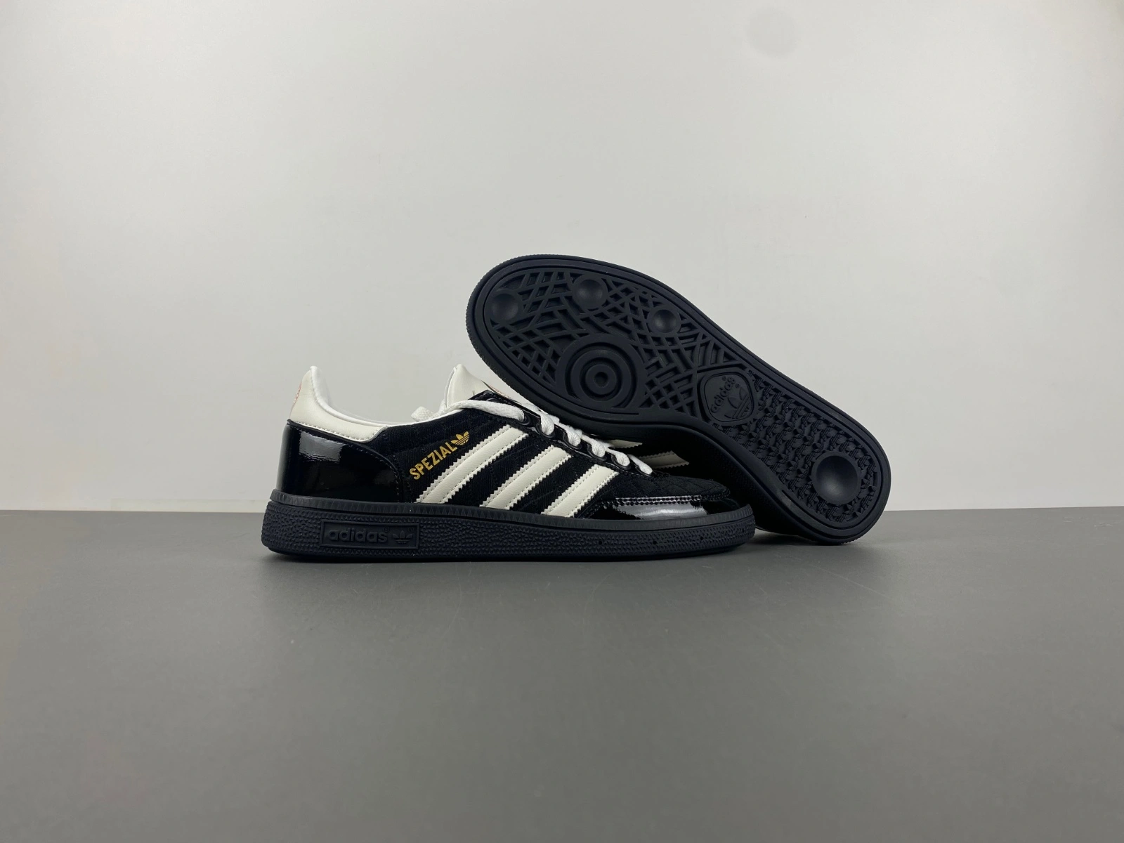EasyCare Handball Spezial Core Black White 2781