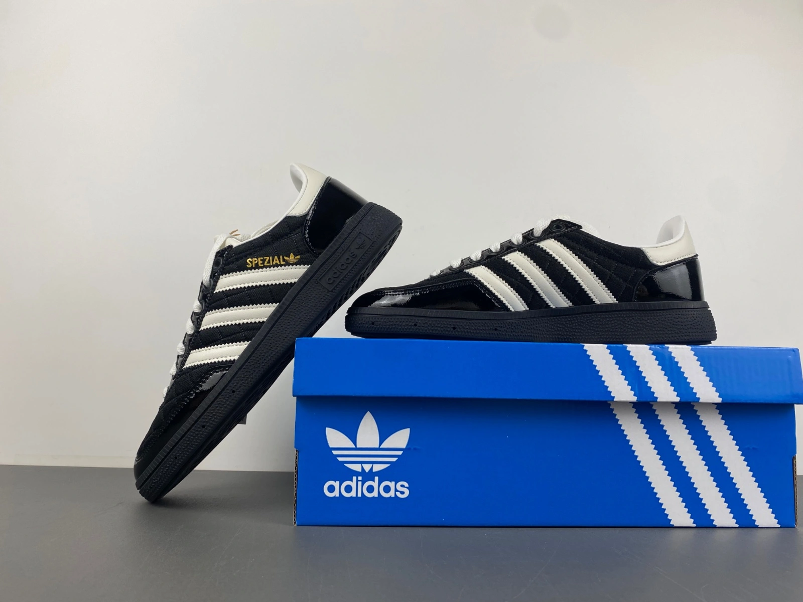 EasyCare Handball Spezial Core Black White 2781