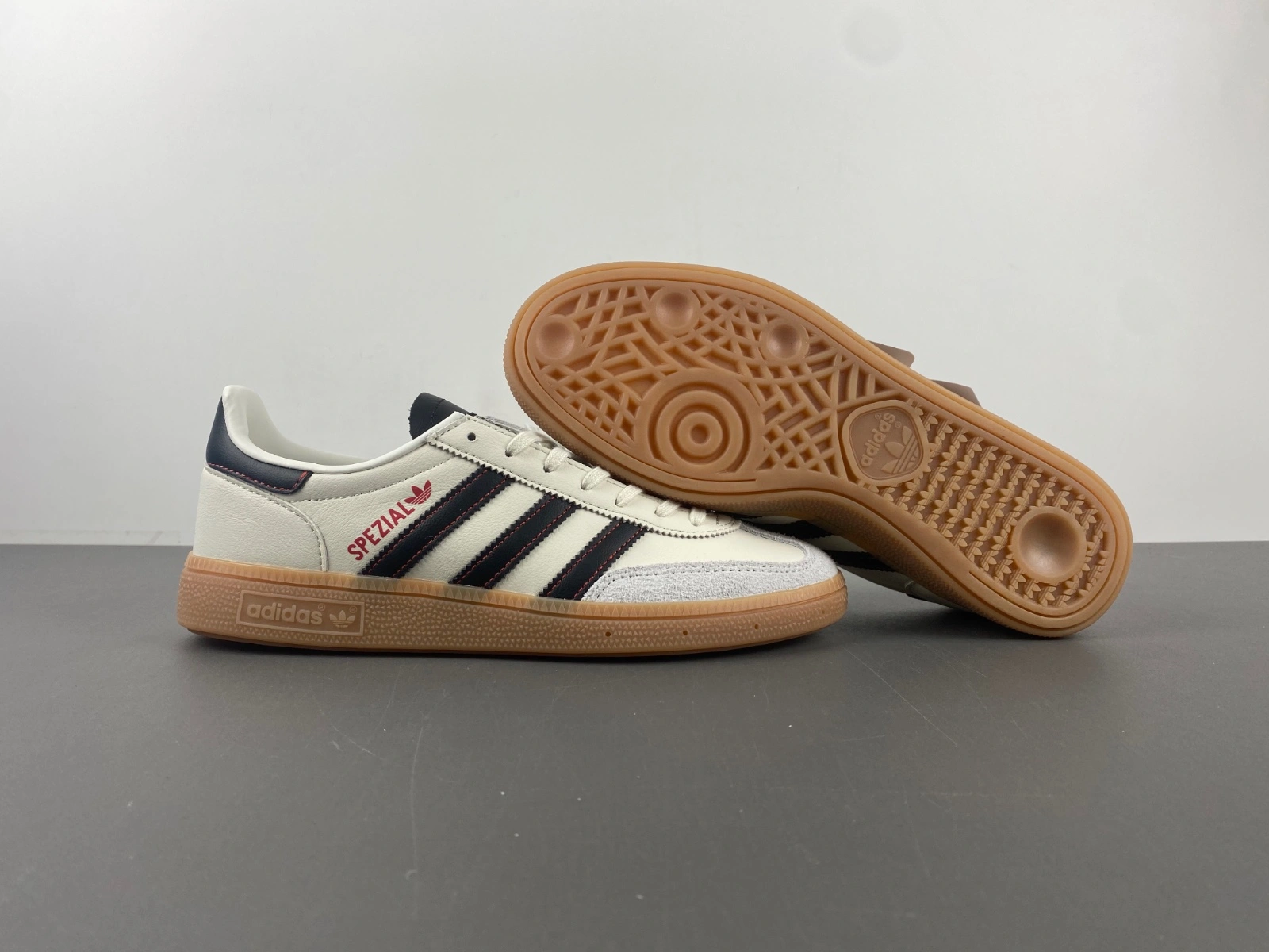 Handball Spezial Off White Core Black Red JH Flexible 2779
