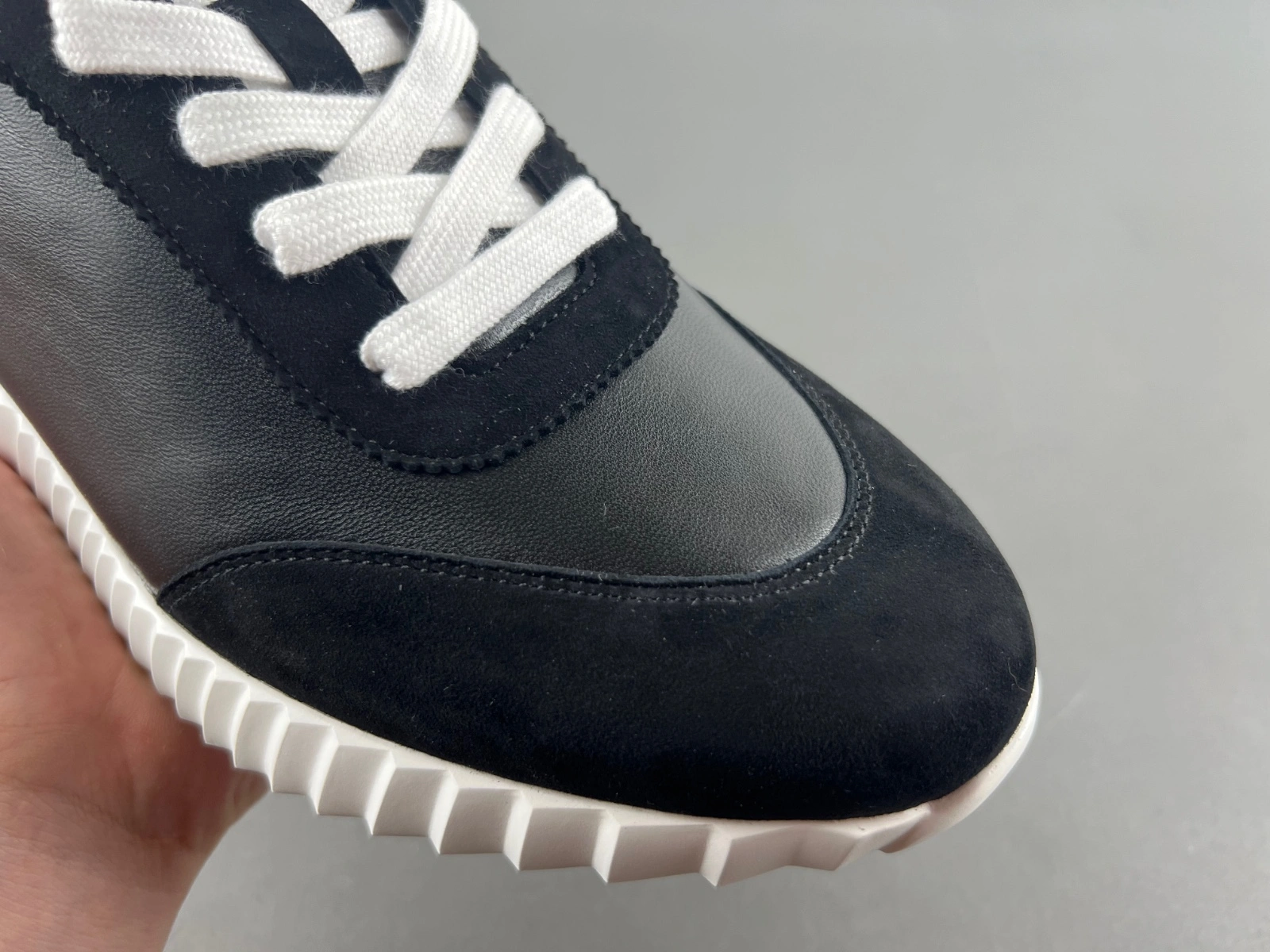 SportInspired H*ermes Top Sneaker Low MK20241010- 6818
