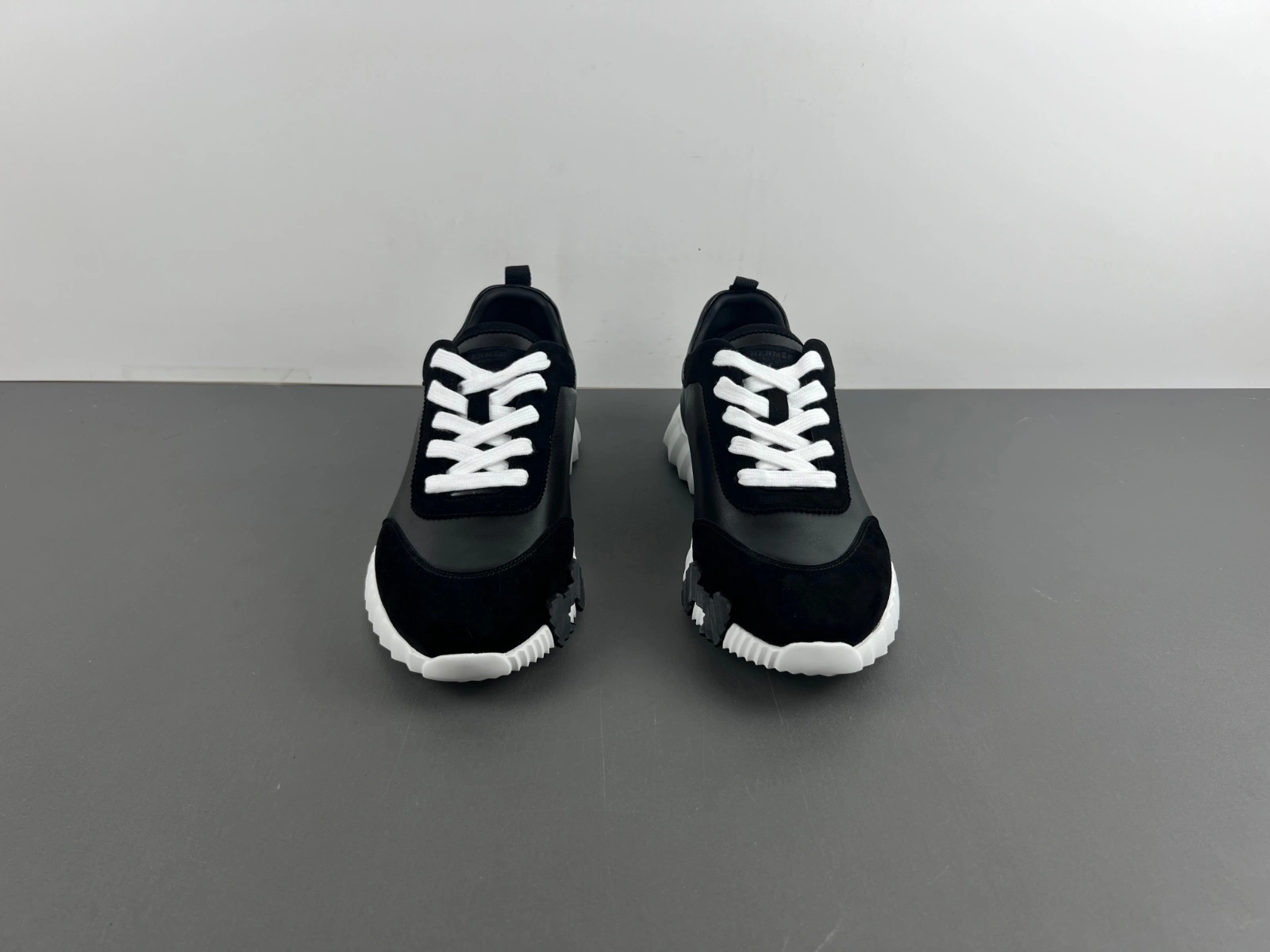 SportInspired H*ermes Top Sneaker Low MK20241010- 6818