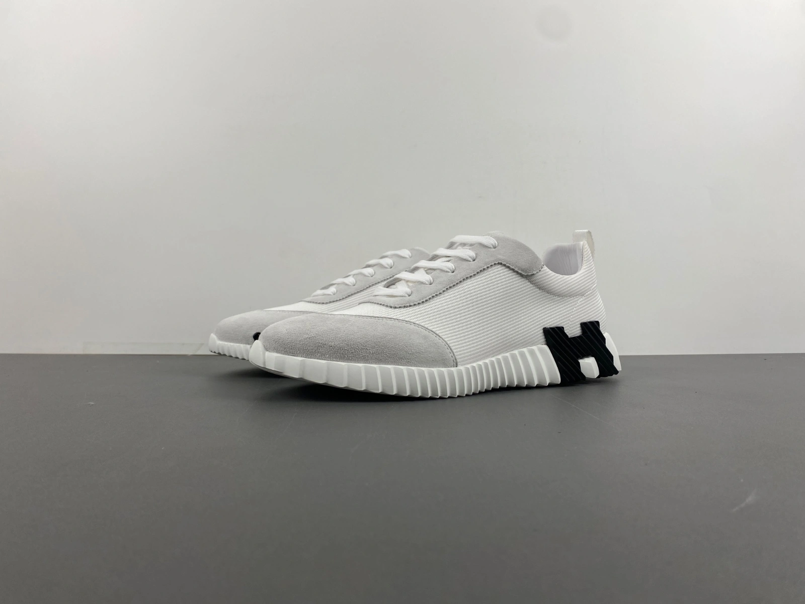 TimelessDesign 、H*ermes Top Sneaker Low RR 20240826- 6820