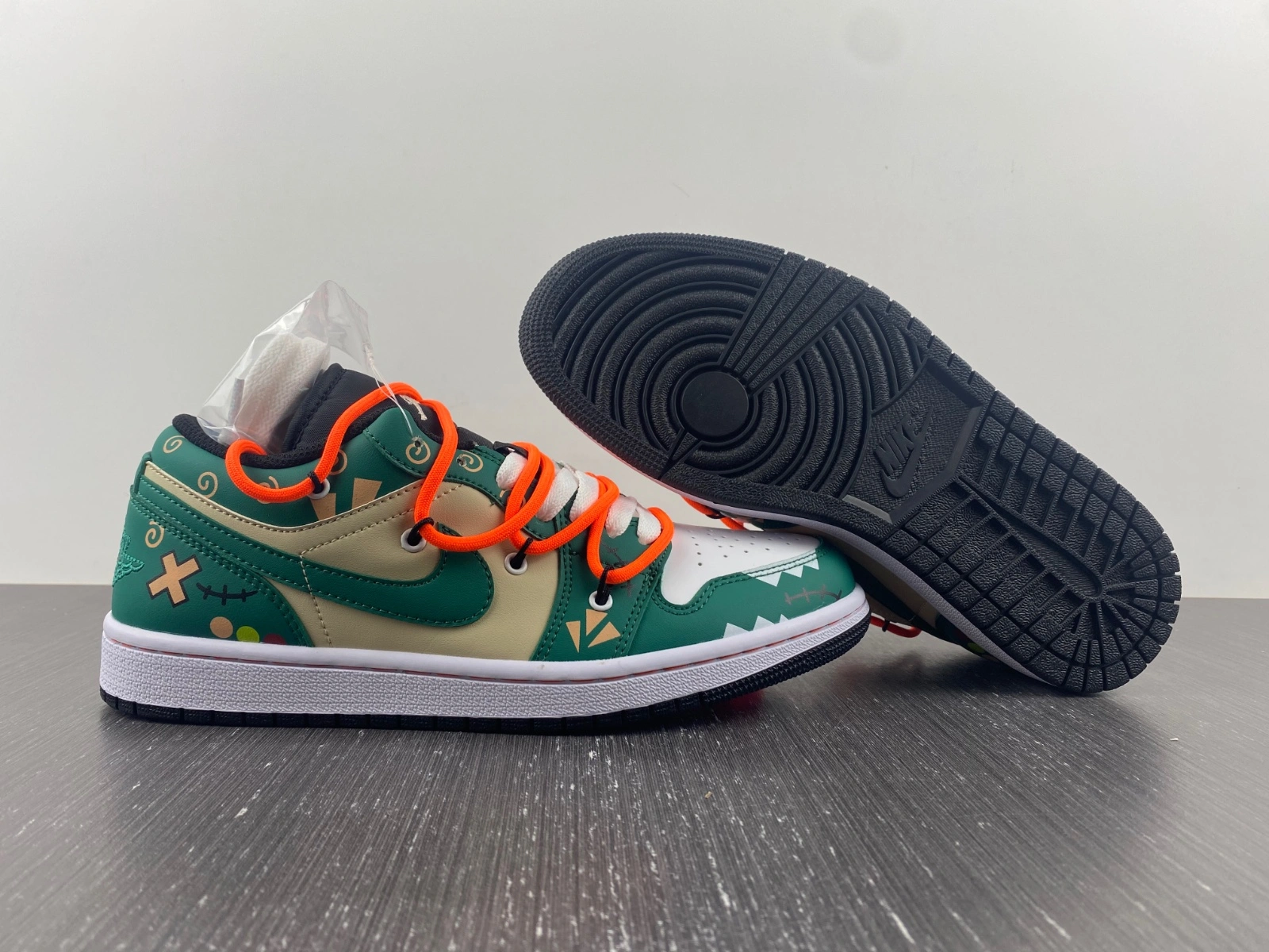 EasyCare Jordan 1 Custom Green MK221112- 1620