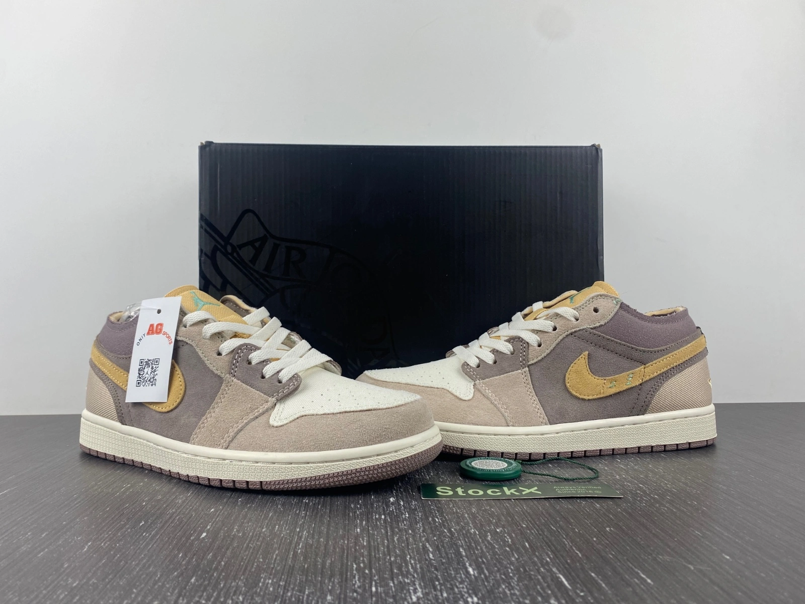 Jordan 1 Low SE Craft Taupe Haze DN1635- MoistureWicking 1575