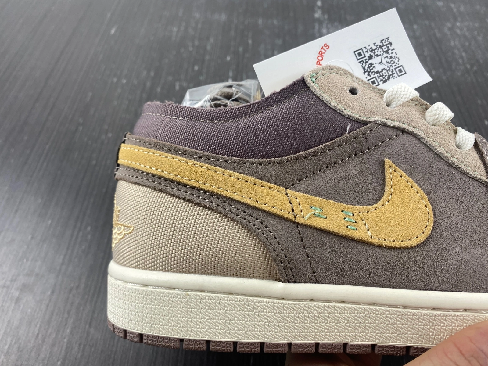 Jordan 1 Low SE Craft Taupe Haze DN1635- MoistureWicking 1575