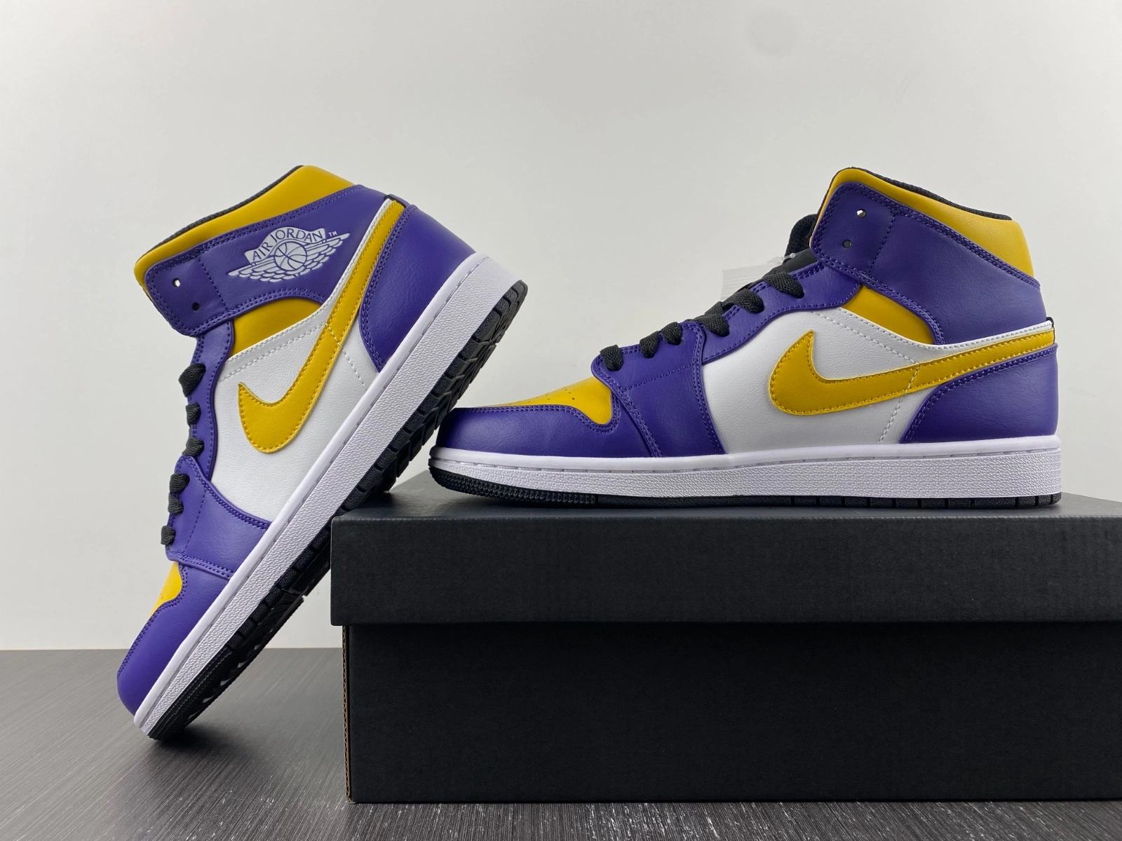 HighPerformance Jordan 1 Mid Lakers DQ8426- 1618