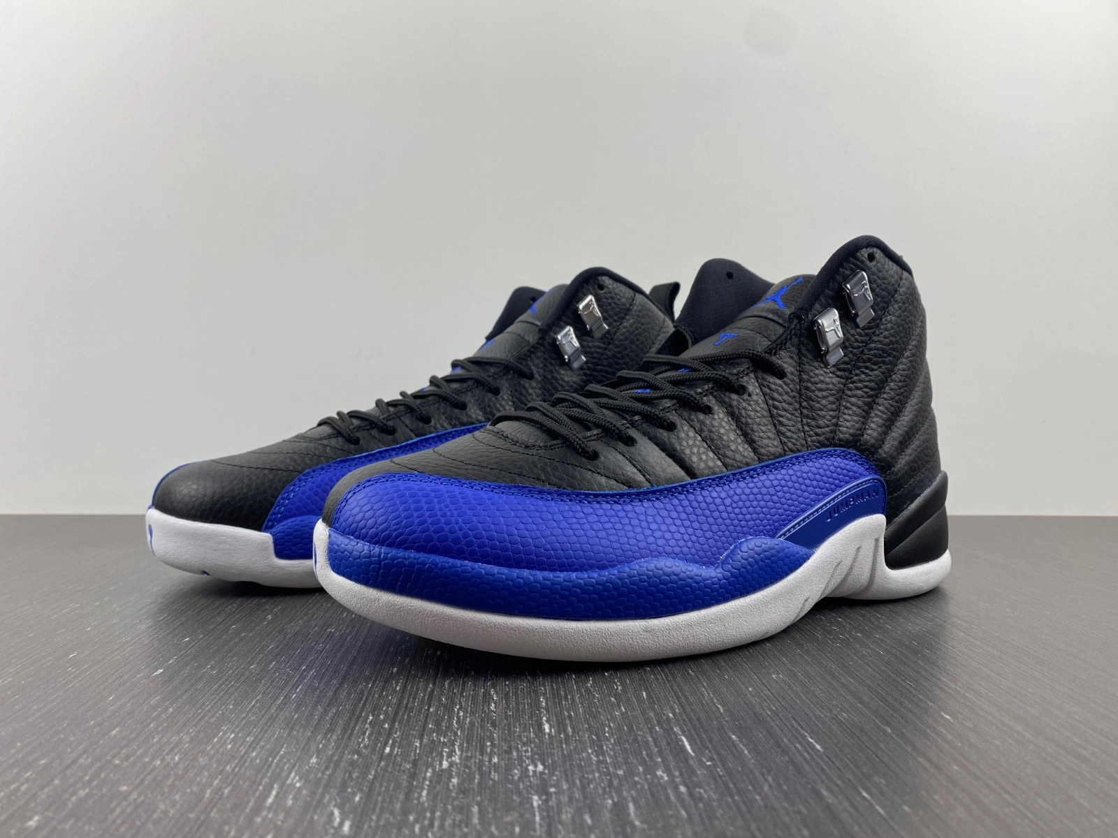 Jordan 12 Retro Hyper Royal AO6068- WaterResistant 2252