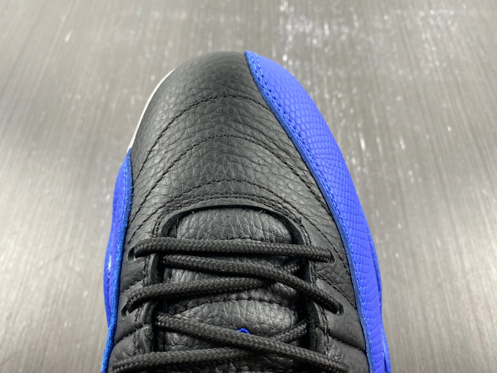 Jordan 12 Retro Hyper Royal AO6068- WaterResistant 2252