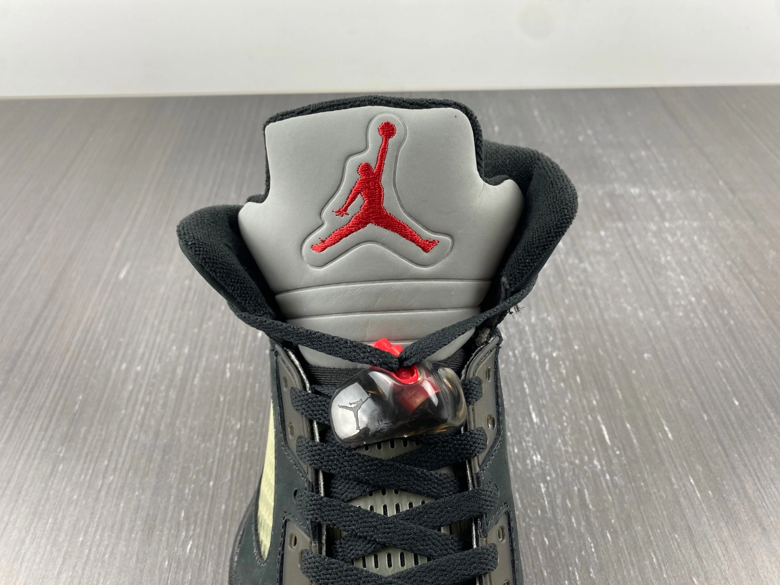 Neat Jordan 5 Retro Gore-Tex Off-Noir DR0092- 2072