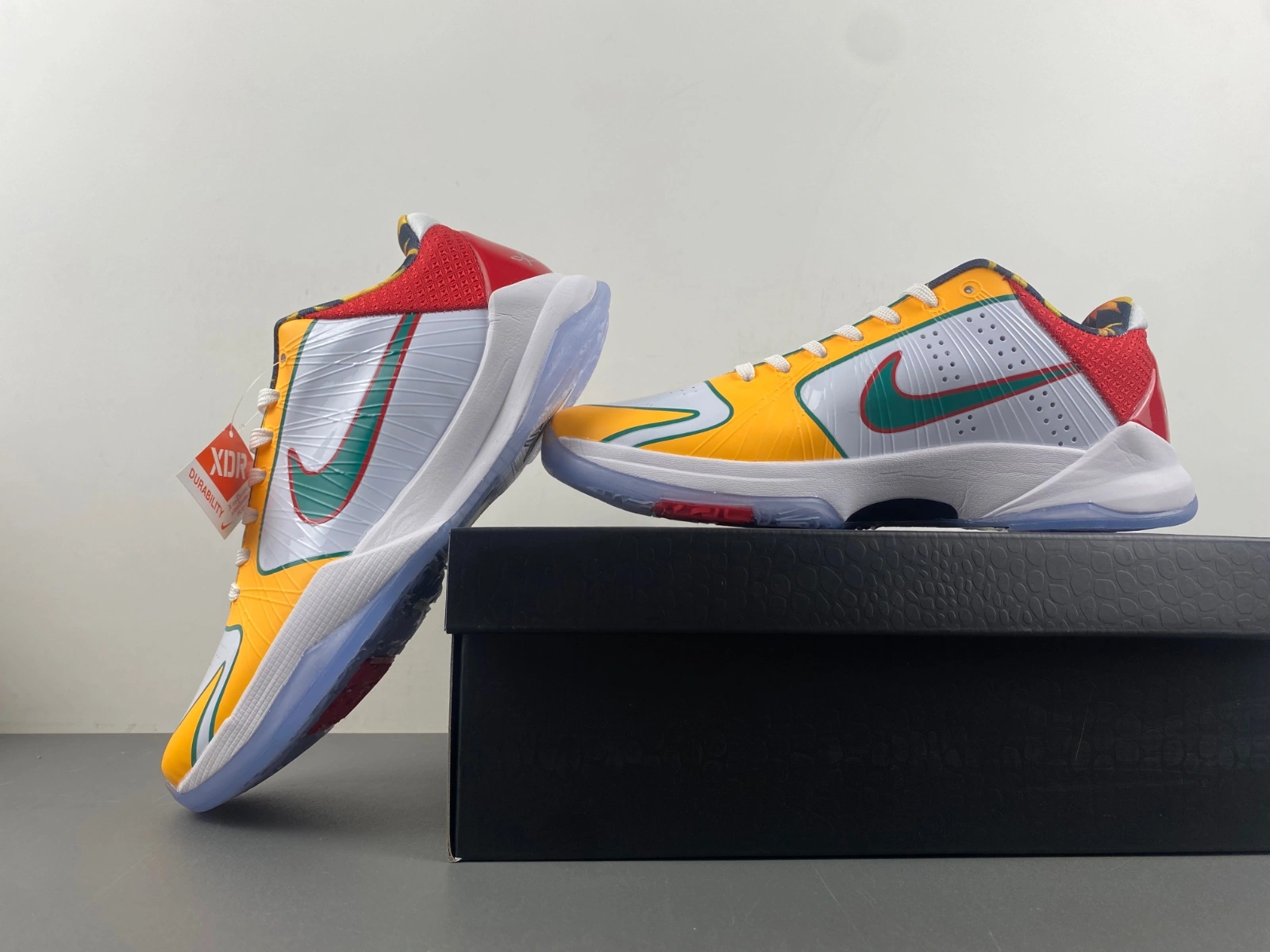 Durable KOBE 5 PROTRO CD4991- 1042
