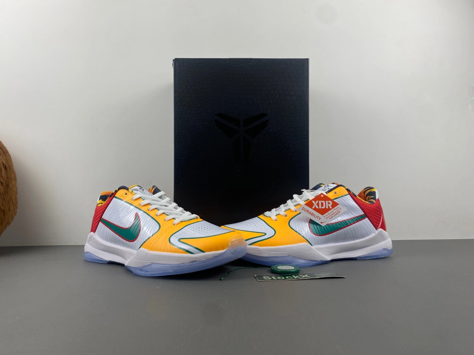 Durable KOBE 5 PROTRO CD4991- 1042