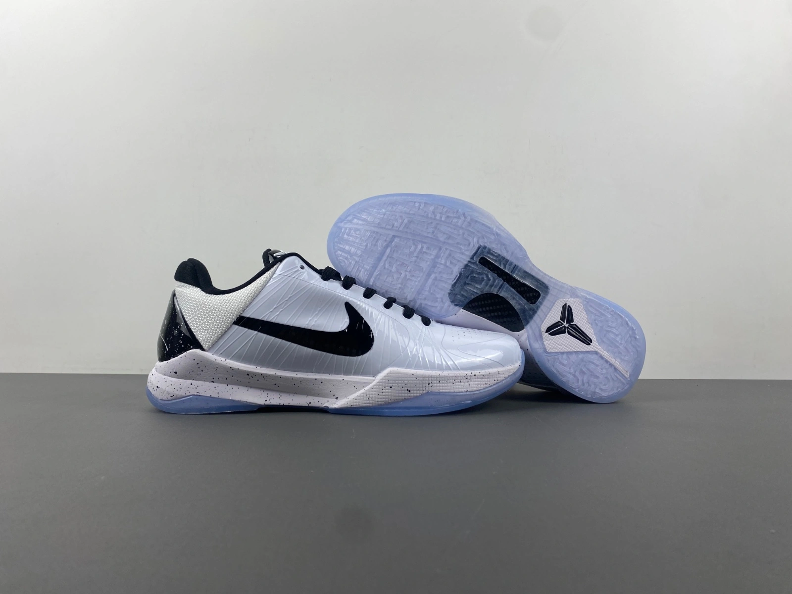 KOBE 5 PROTRO CHAOS DB4796- AllSeason 1043