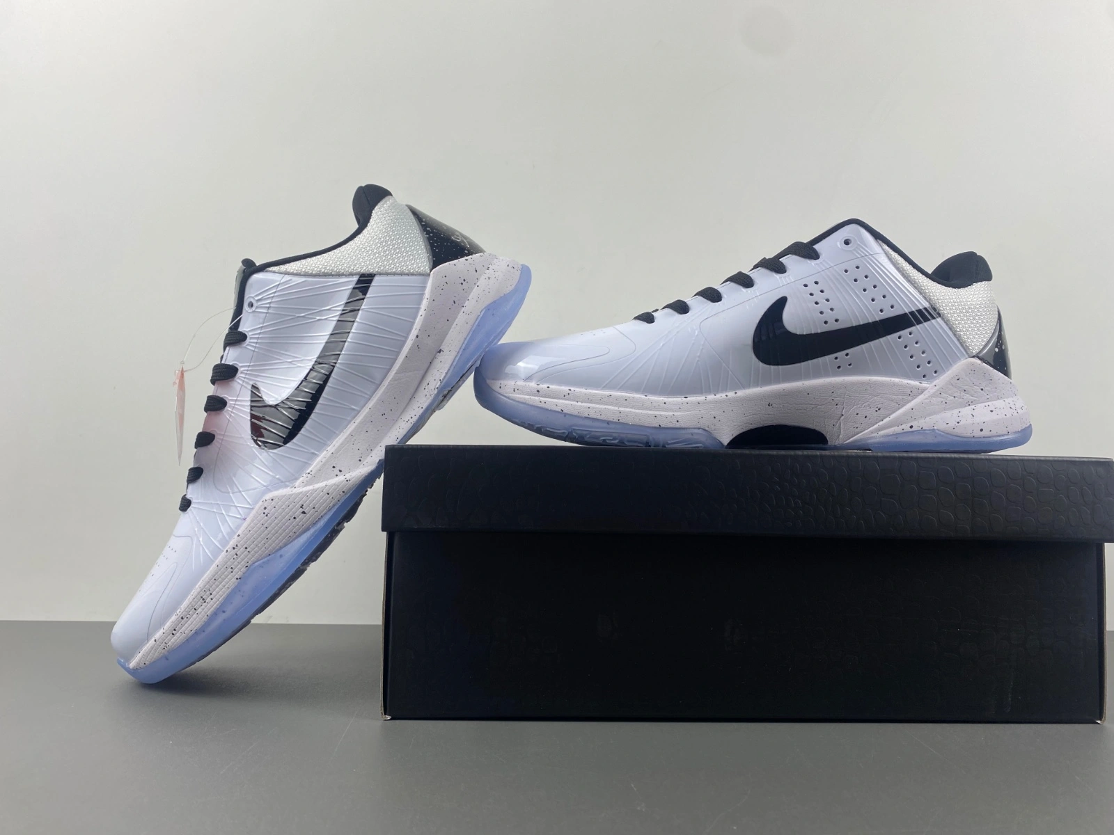 KOBE 5 PROTRO CHAOS DB4796- AllSeason 1043