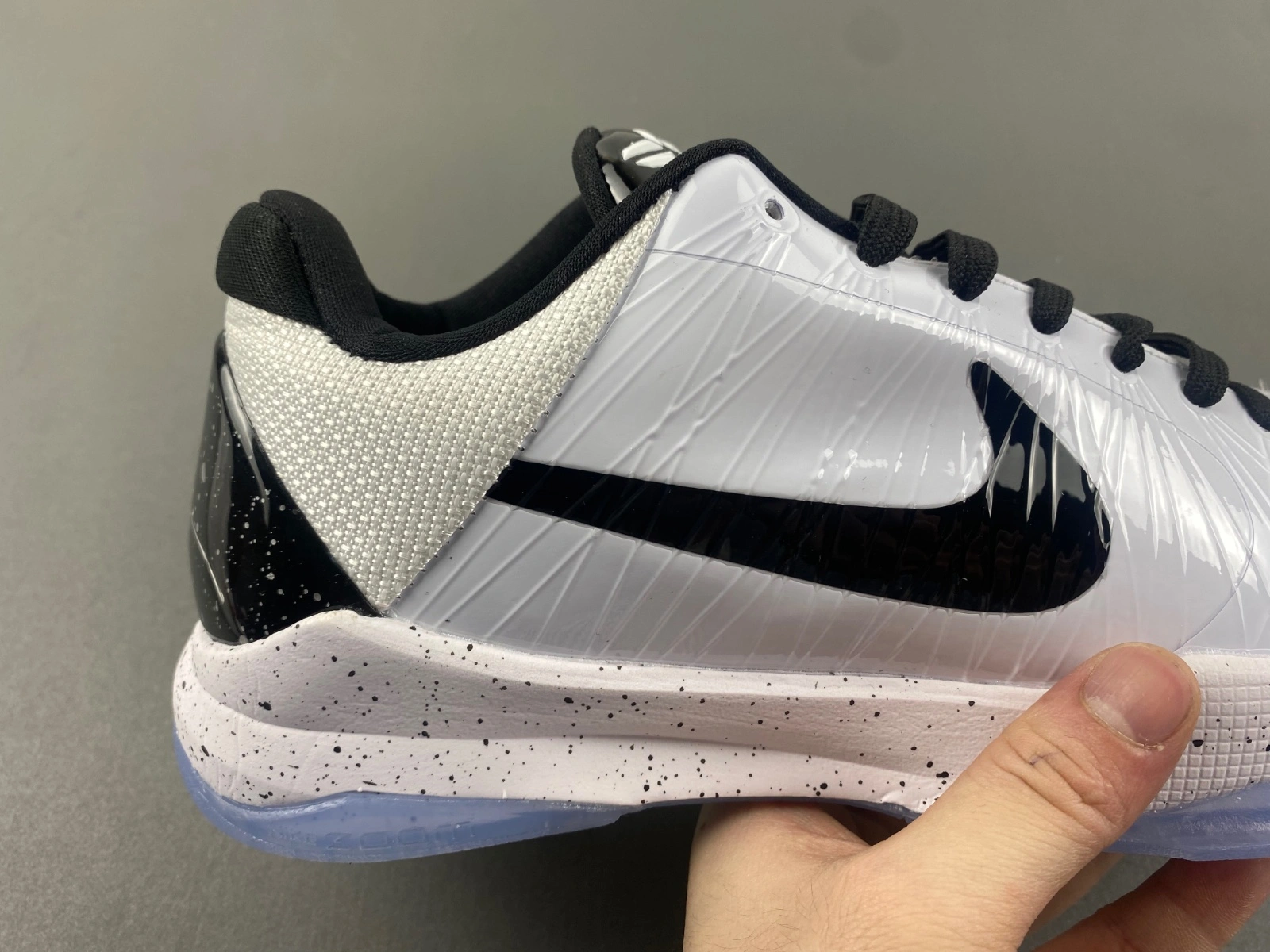 KOBE 5 PROTRO CHAOS DB4796- AllSeason 1043