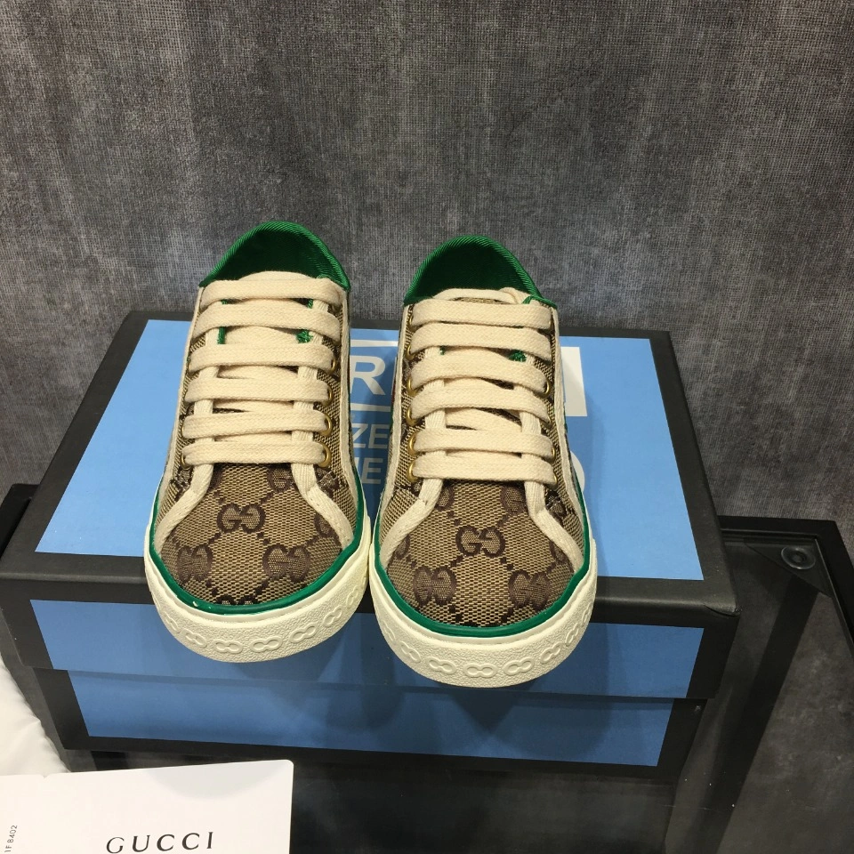 Kids Top Sneakers WrinkleFree 17214