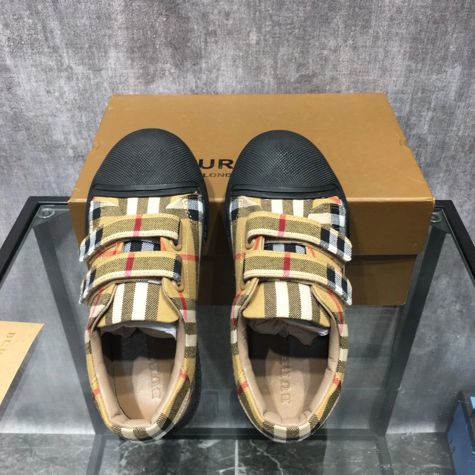 HighPerformance Kids Top Sneakers 17230
