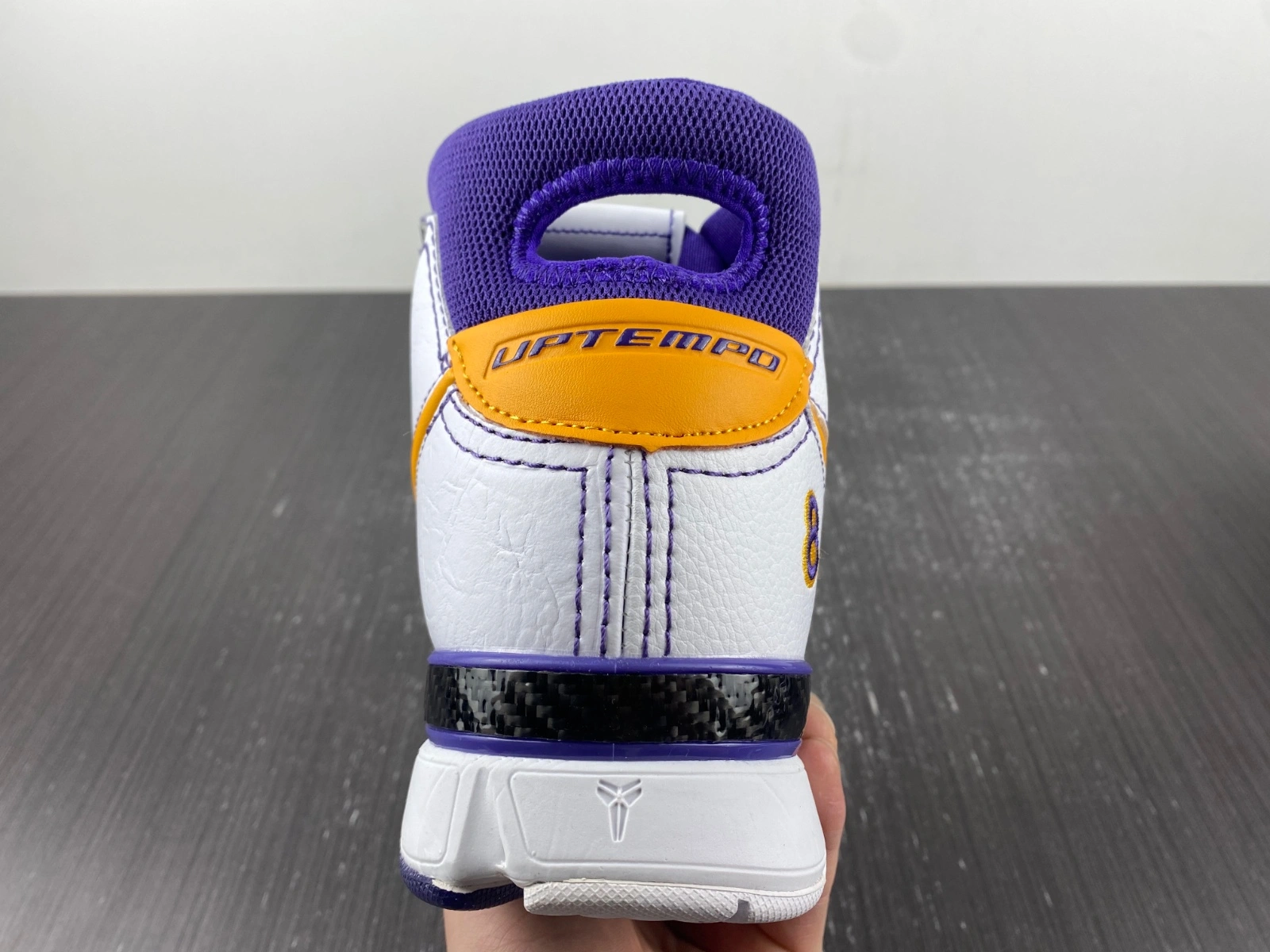WellDesigned Kobe 1 Protro Think 16 AQ2728- 1115