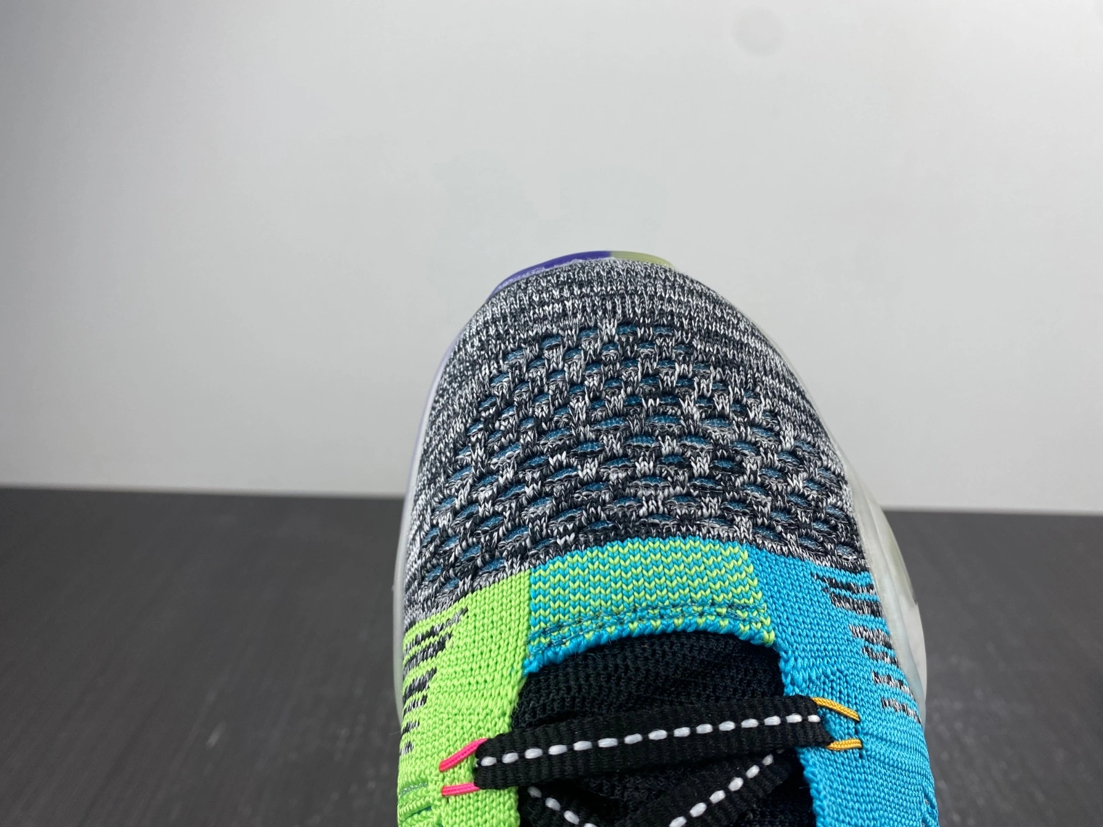 SmoothTexture Kobe 10 Elite What The 815810- 1118