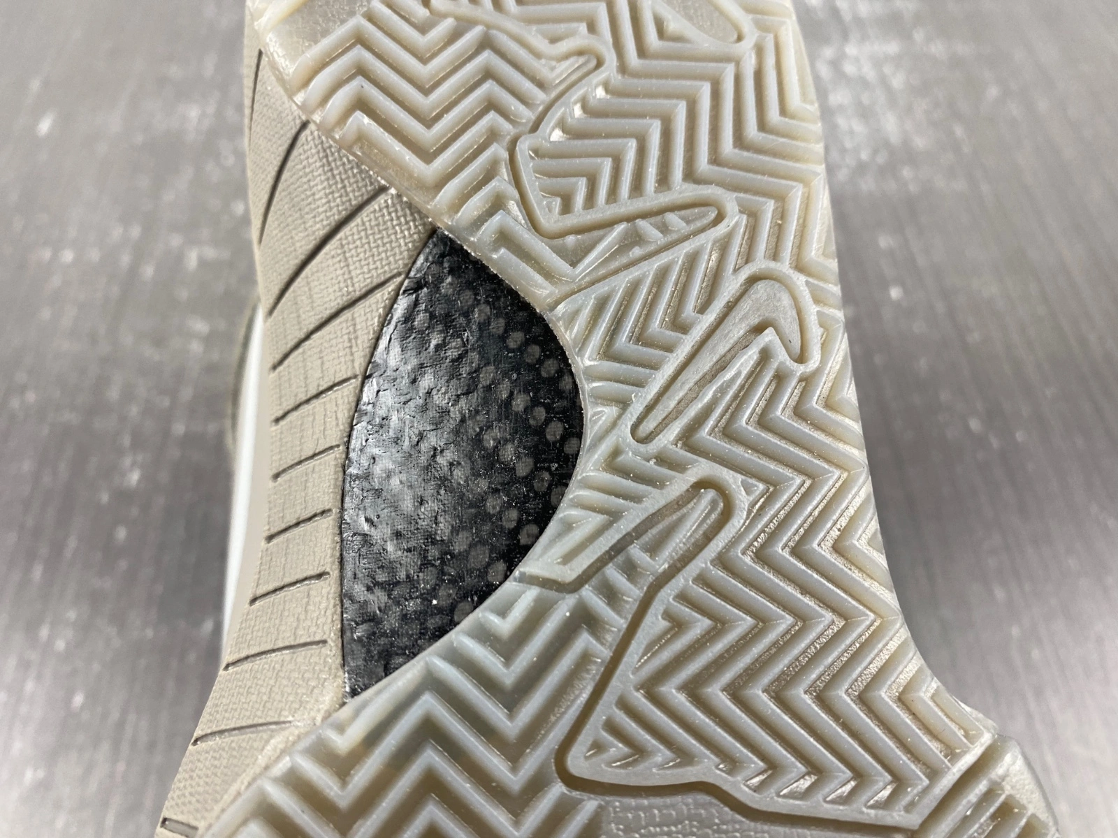 Kobe 4 Black Mamba Collection Fade to Black 869450- Practical 1098