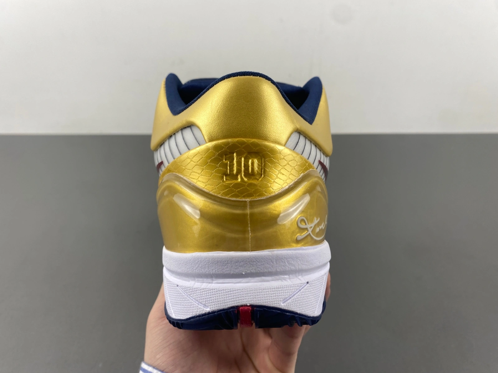 Kobe 4 Protro Gold CQ3869- Resilient 1044