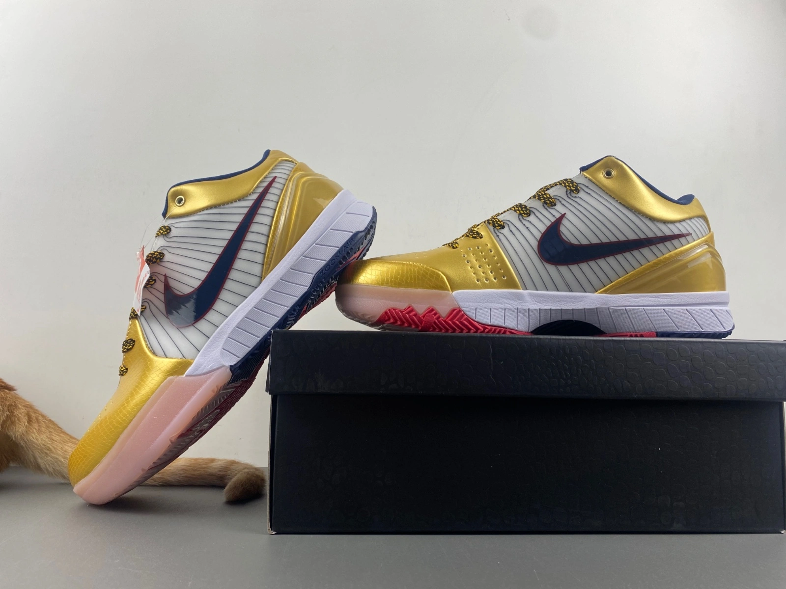 Kobe 4 Protro Gold CQ3869- Resilient 1044