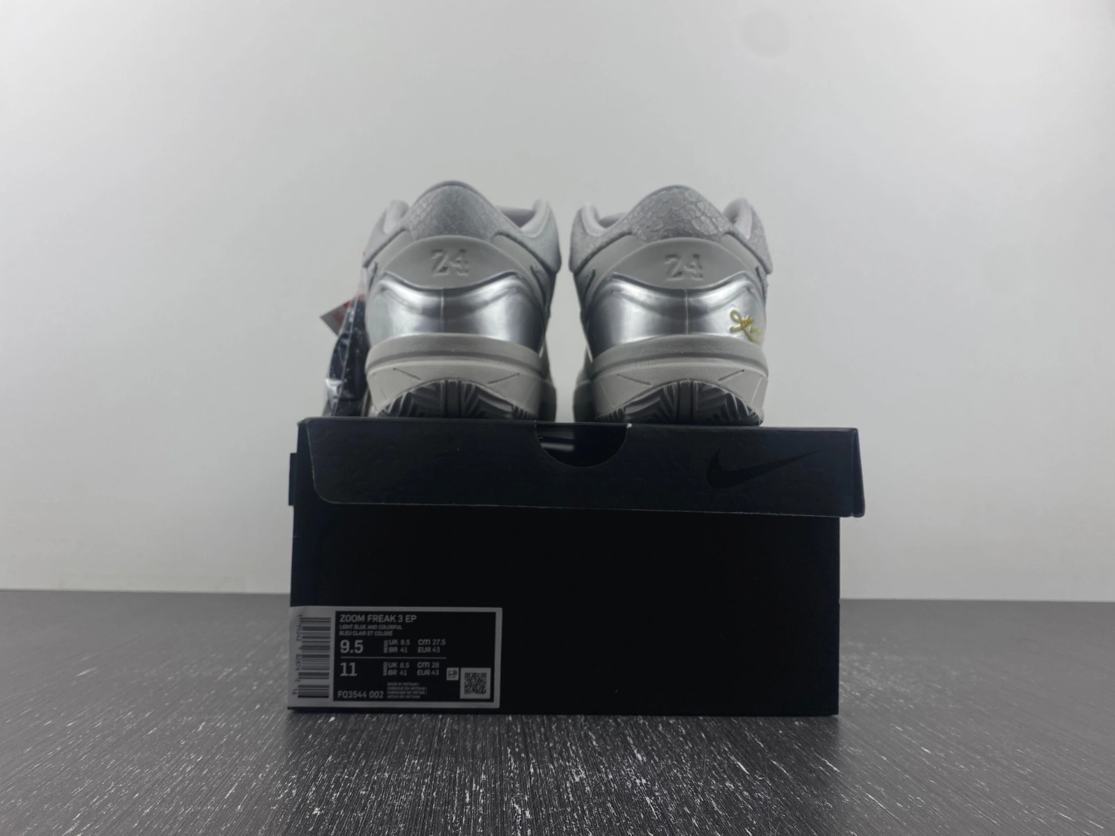 TravelReady Kobe 4 Protro Mamba Grey FQ3544- 1063