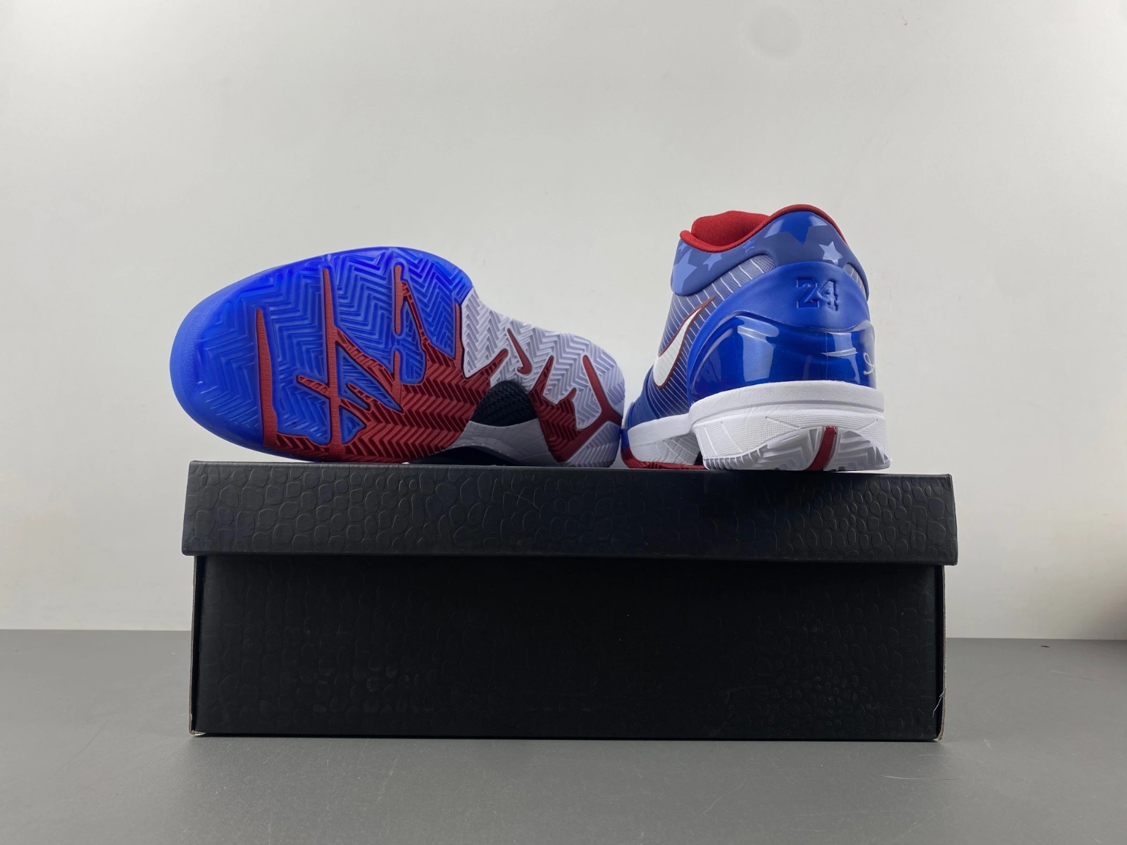 Kobe 4 Protro Philly FQ3545- Refined 1040