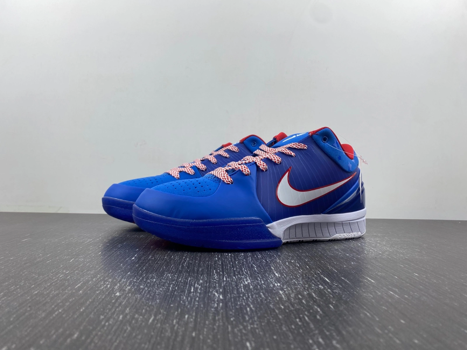 WeatherProof Kobe 4 Protro Philly FQ3545- 1076