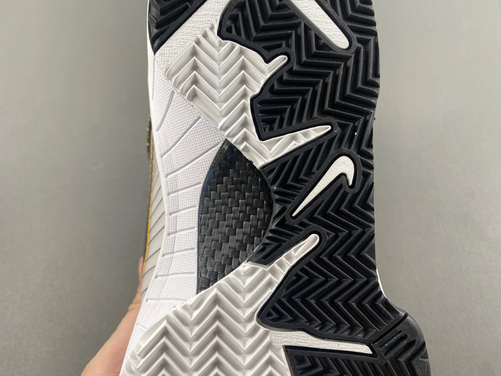 Kobe 4 Protro White Black Del Sol AV6339- Durable 1012