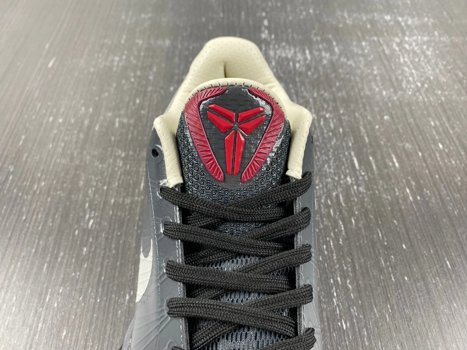 Kobe 5 Aston Martin Pack 386429- WaterResistant 1103