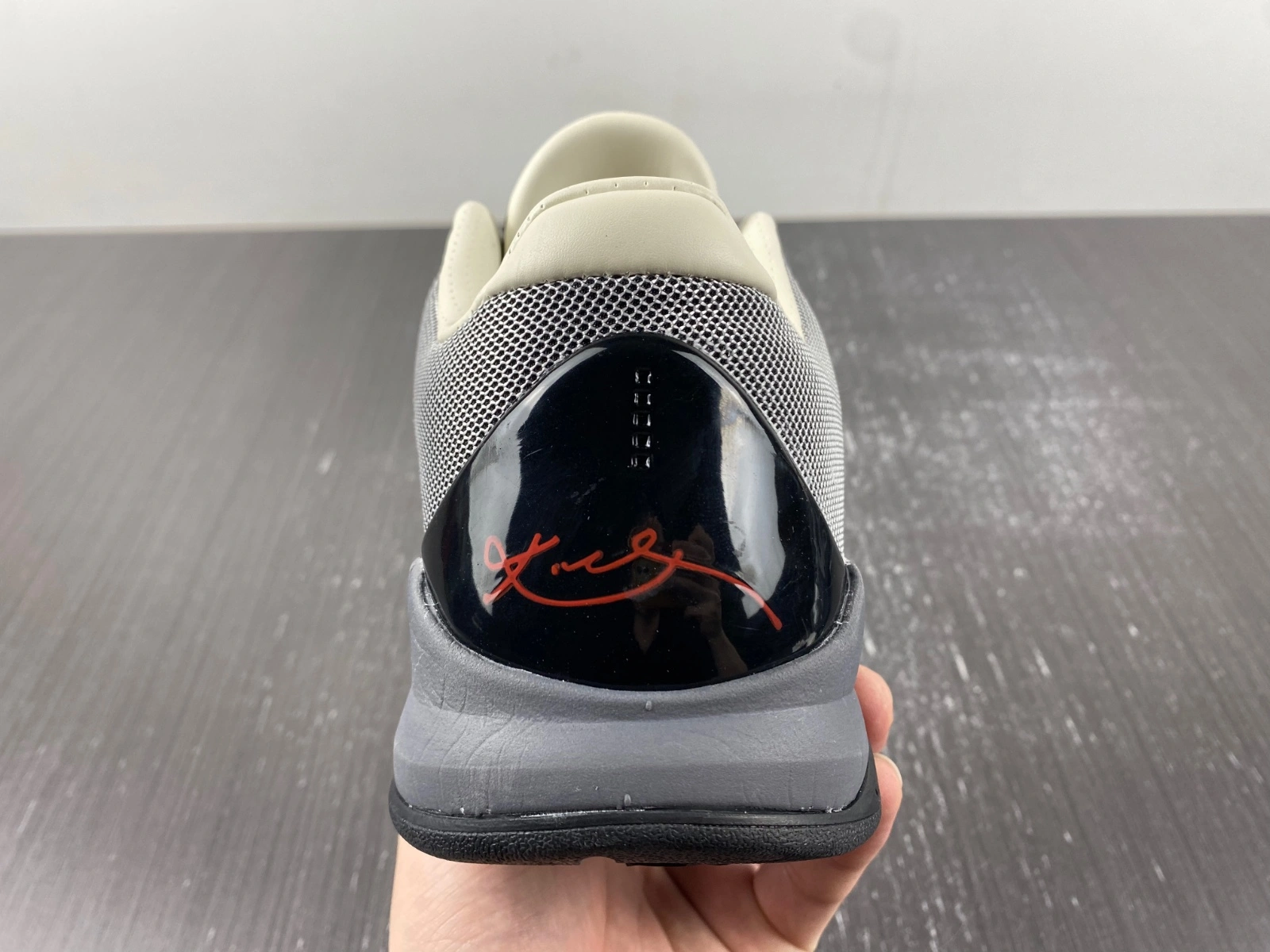 Kobe 5 Aston Martin Pack 386429- WaterResistant 1103