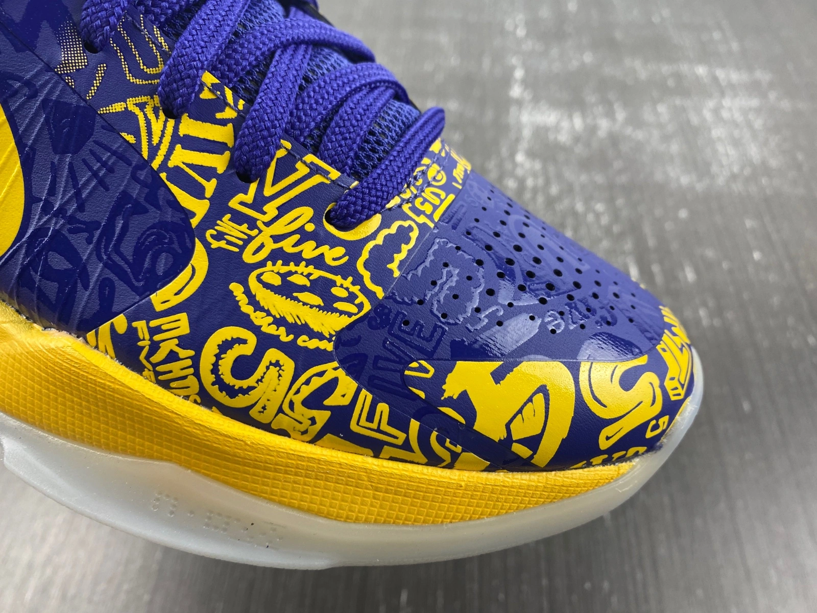 NewStyle Kobe 5 Protro 5 Rings CD4991- 1090
