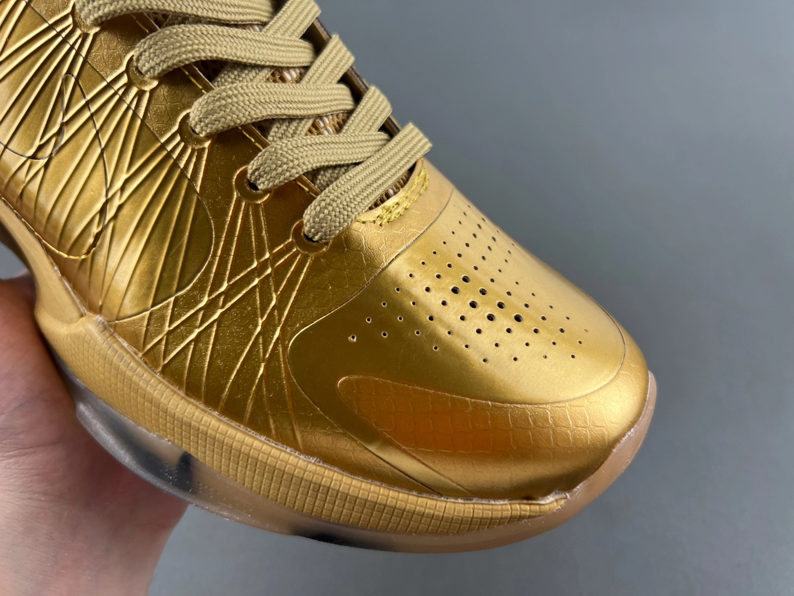 Kobe 5 Protro Gold DB4796- WrinkleFree 993