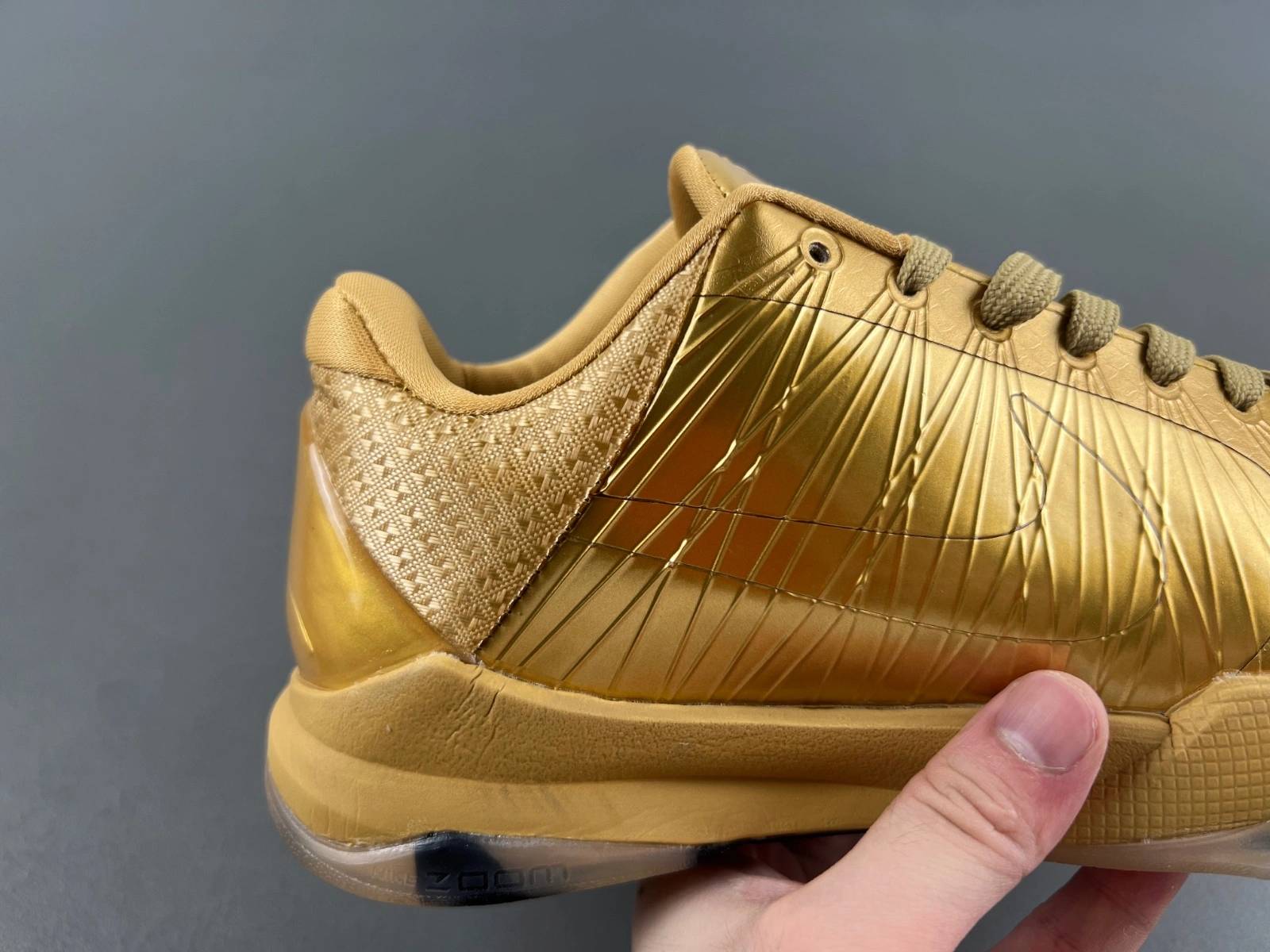 Kobe 5 Protro Gold DB4796- WrinkleFree 993