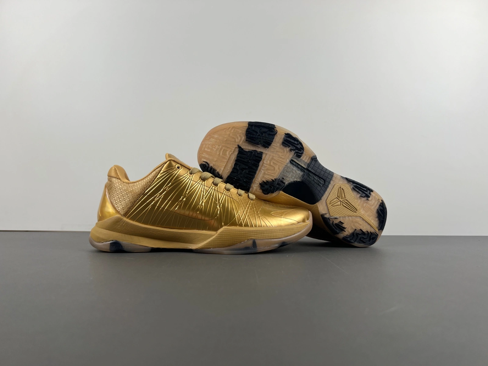 Kobe 5 Protro Gold DB4796- WrinkleFree 993