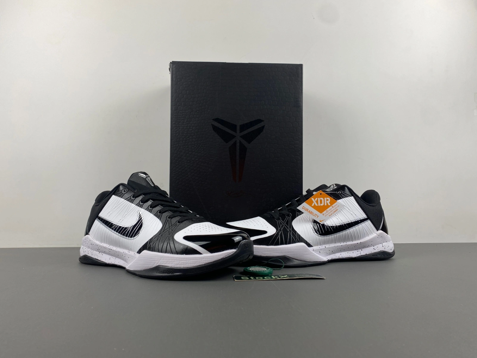 Youthful Kobe 5 Protro Panda CD4991- 1027