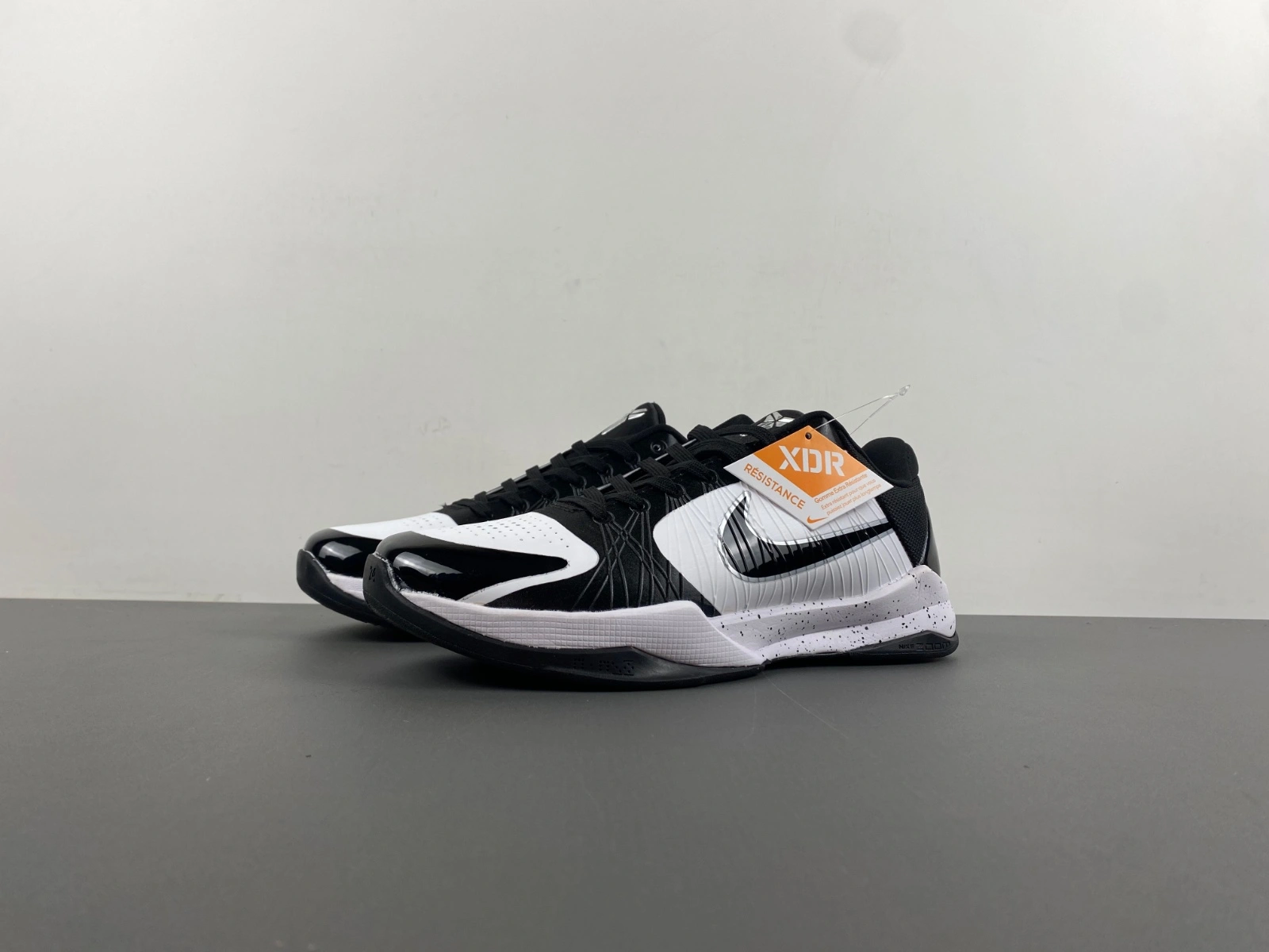 Youthful Kobe 5 Protro Panda CD4991- 1027