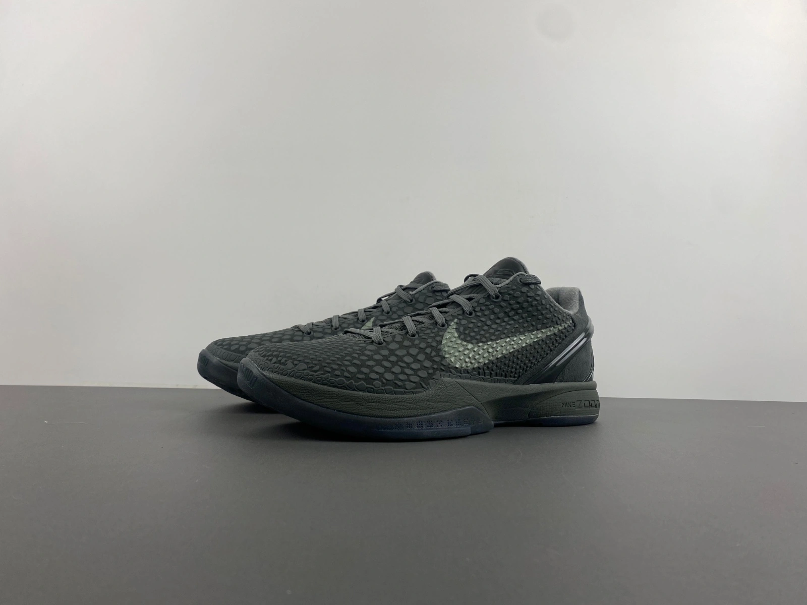 Kobe 6 Black Mamba Collection Fade to Black 869457- GoodFit 1010