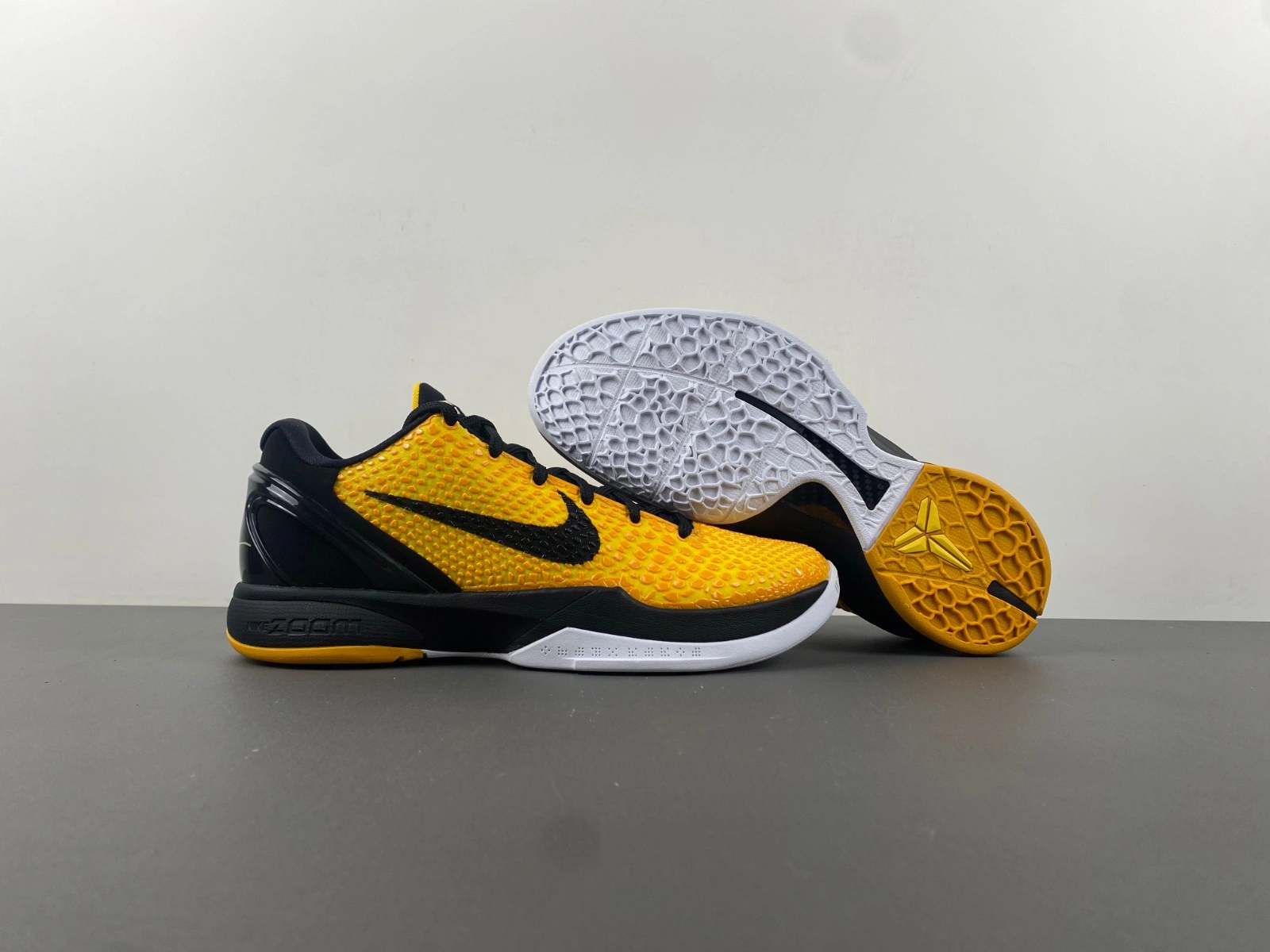 Trendy Kobe 6 Lightbulb 429659- 1030