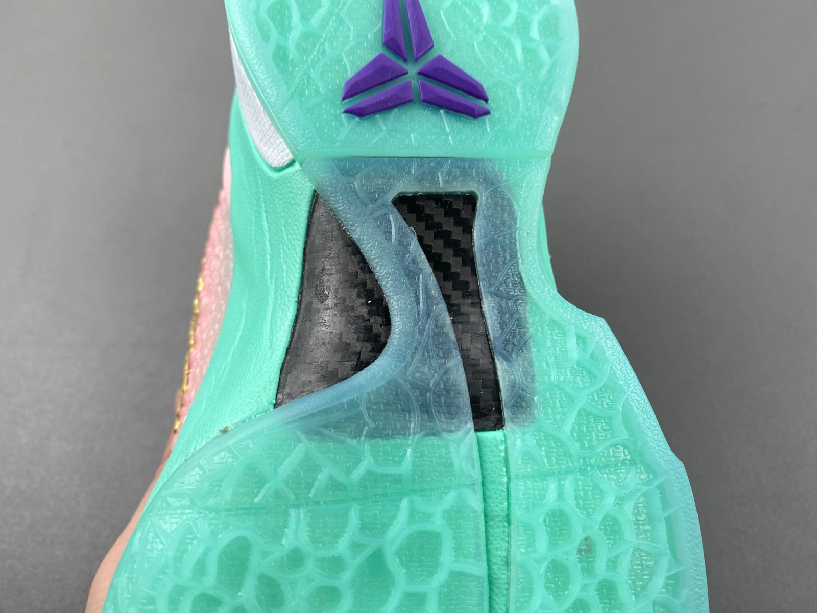 Kobe 6 Pink Gold Green CM2190- Breathable 1048