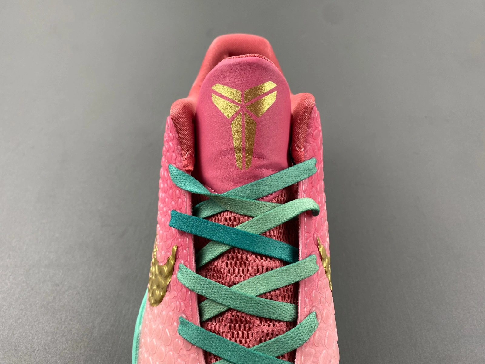 Kobe 6 Pink Gold Green CM2190- Breathable 1048