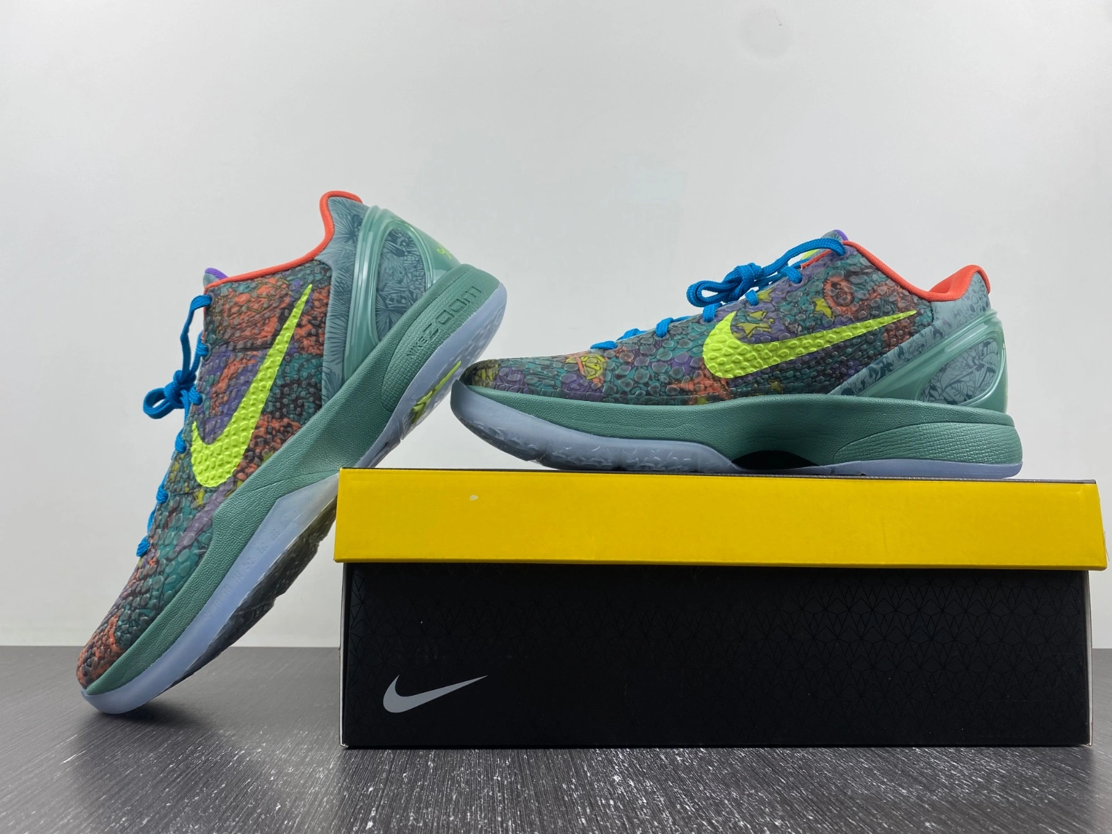 Classic Kobe 6 Prelude All-Star MVP 640220- 1072