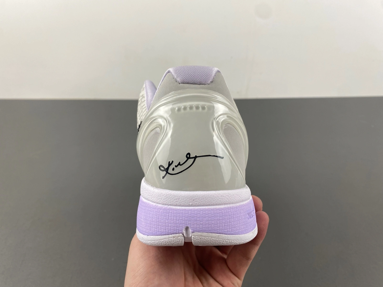 Kobe 6 Protro Chaos CW2190- Vibrant 1018