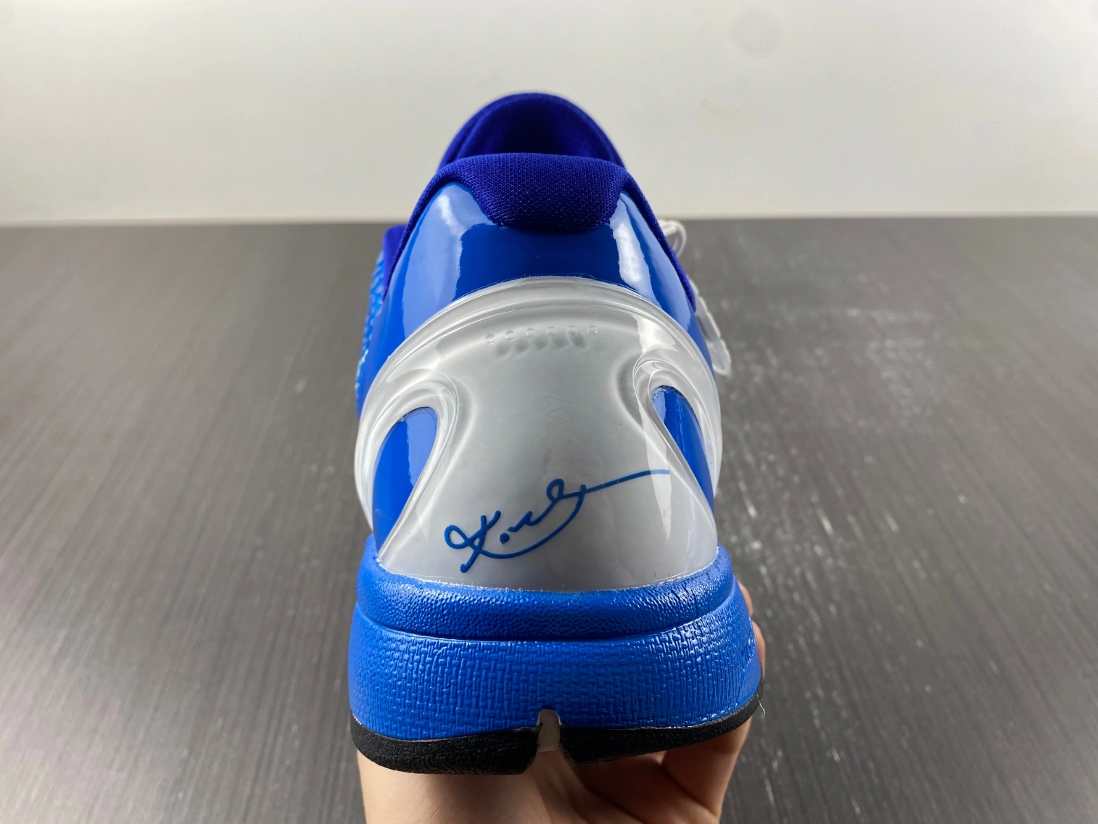 Timeless Kobe 6 Protro Christmas CW2190- 1125
