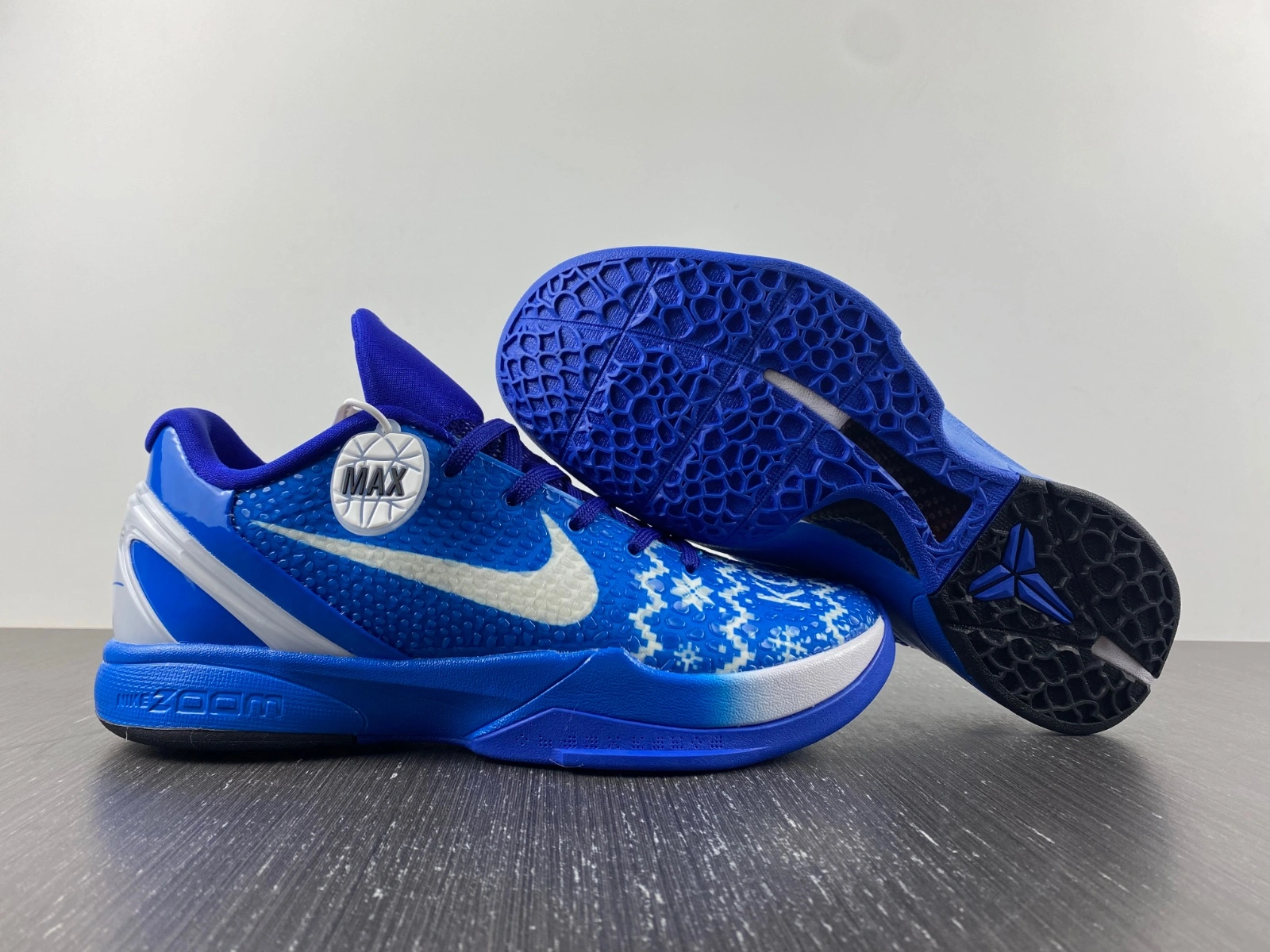 Timeless Kobe 6 Protro Christmas CW2190- 1125