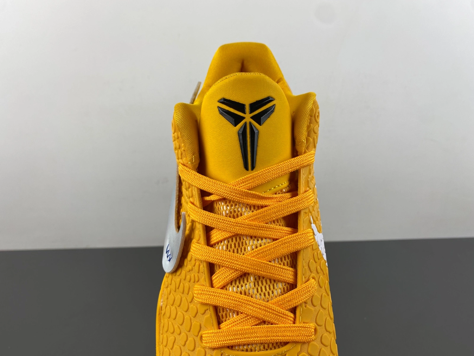 Kobe 6 Protro Off white yellow CW2190- WellDesigned 1026