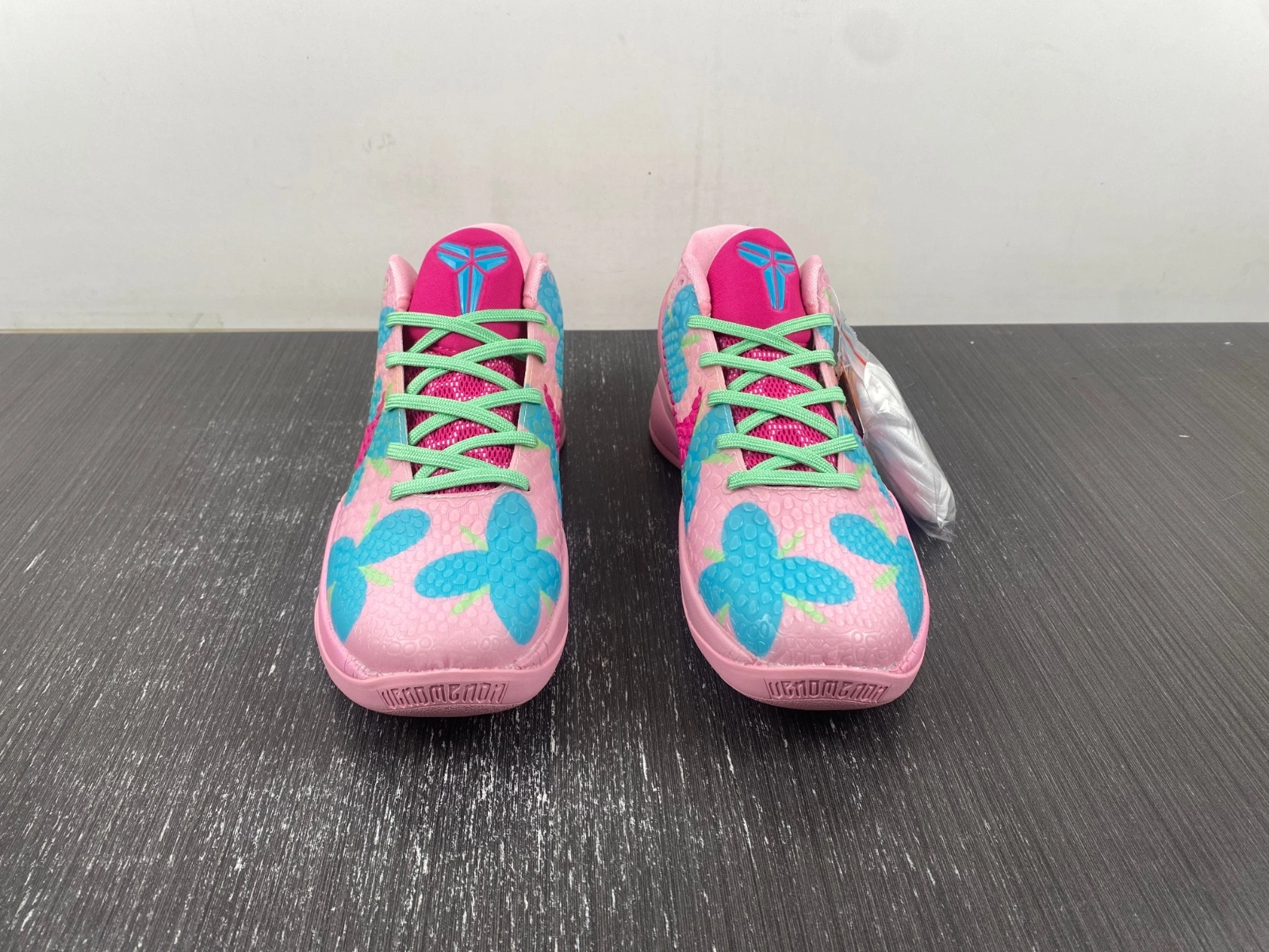 Kobe 6 Protro Pink CM2190- EasyMatch 1051