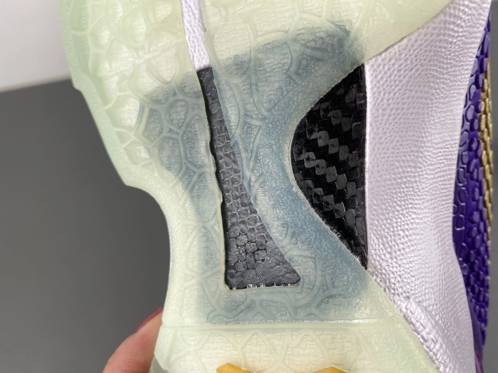 Timeless Kobe 6 Protro Purple FV4921- 996
