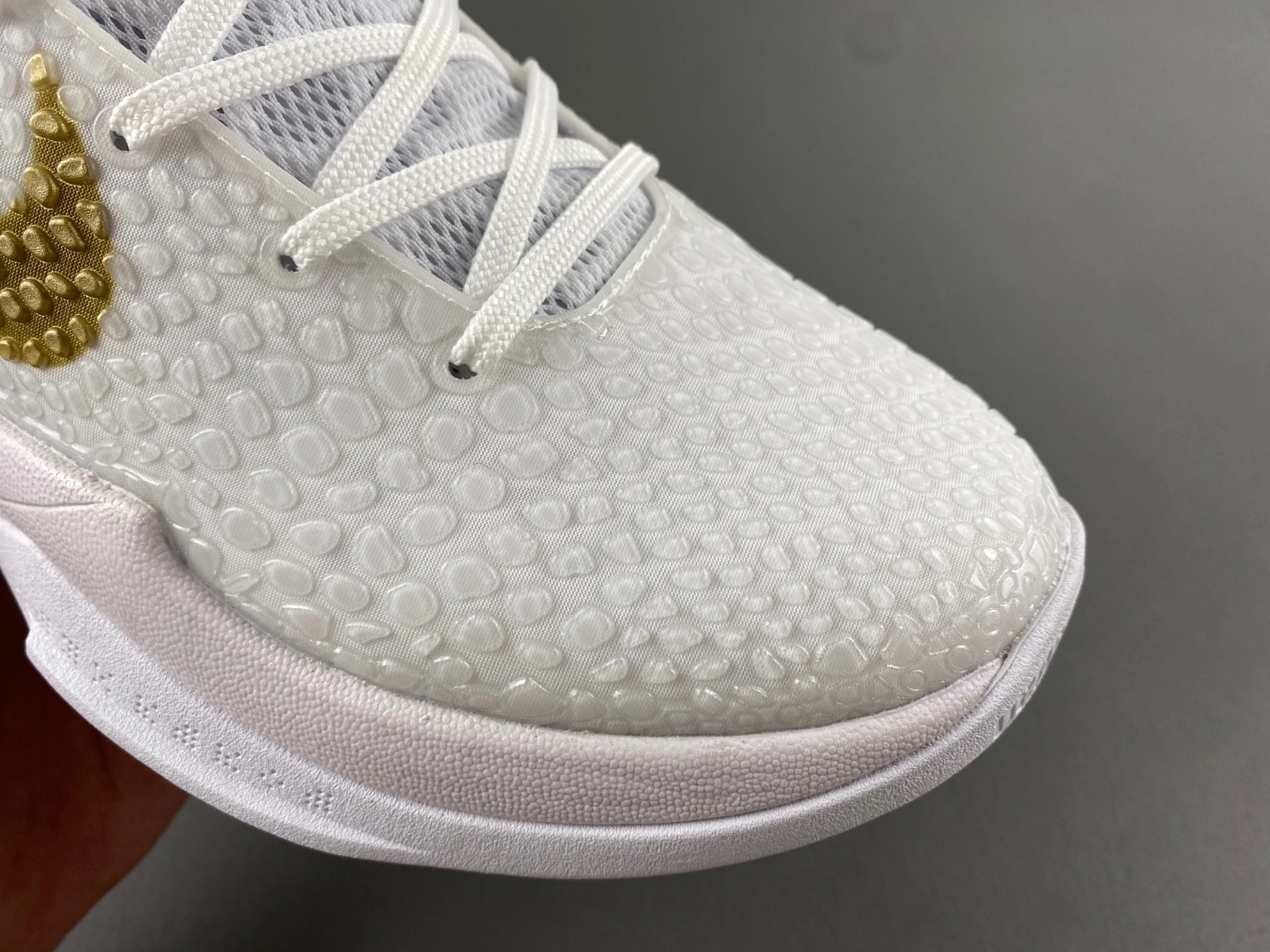 UrbanChic Kobe 6 Protro White Gold FV4921- 1001